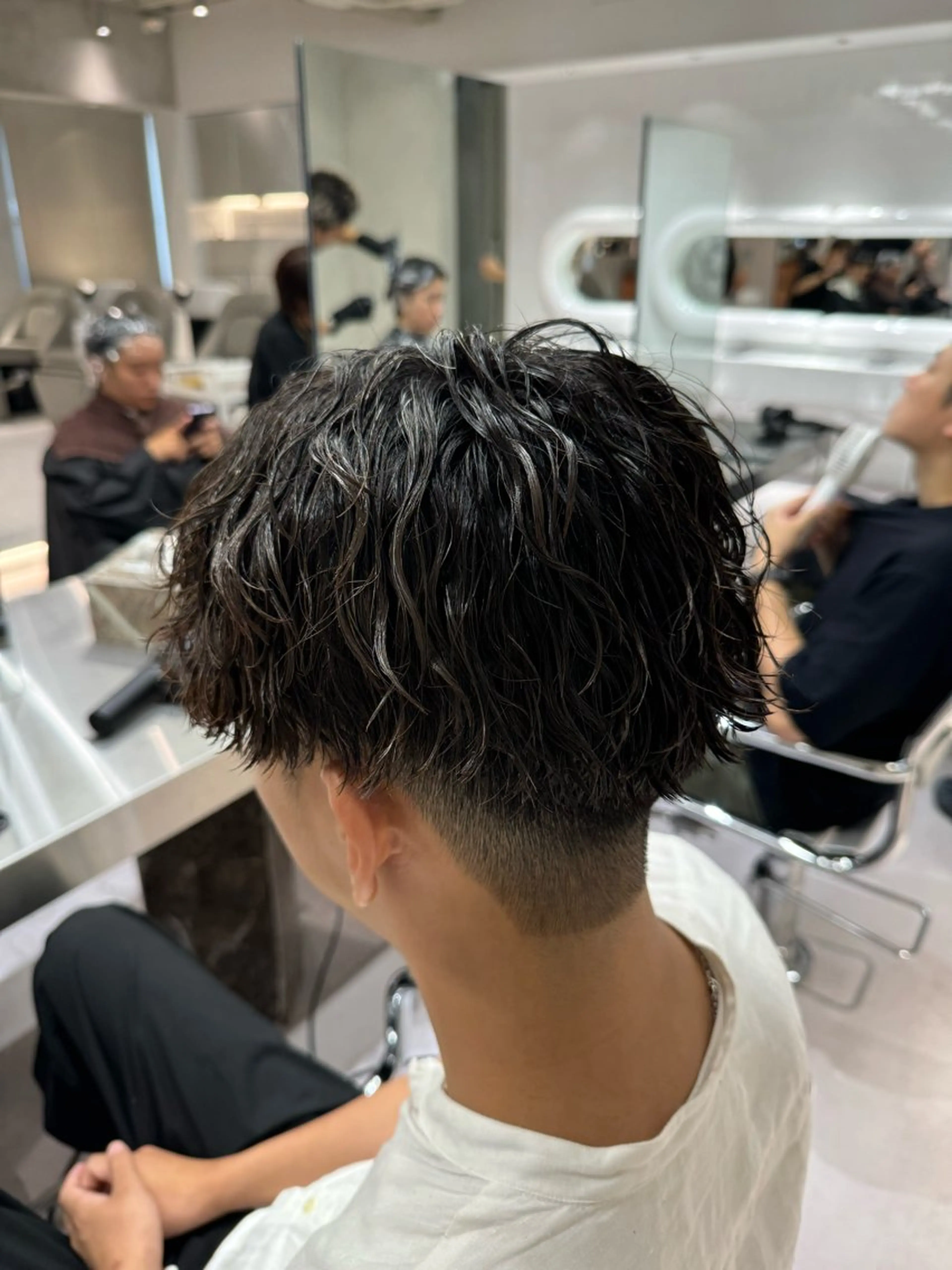 ショート パーマ メンズ 波巻きスパイラルパー マ/シャドウパーマ駿のヘアスタイル