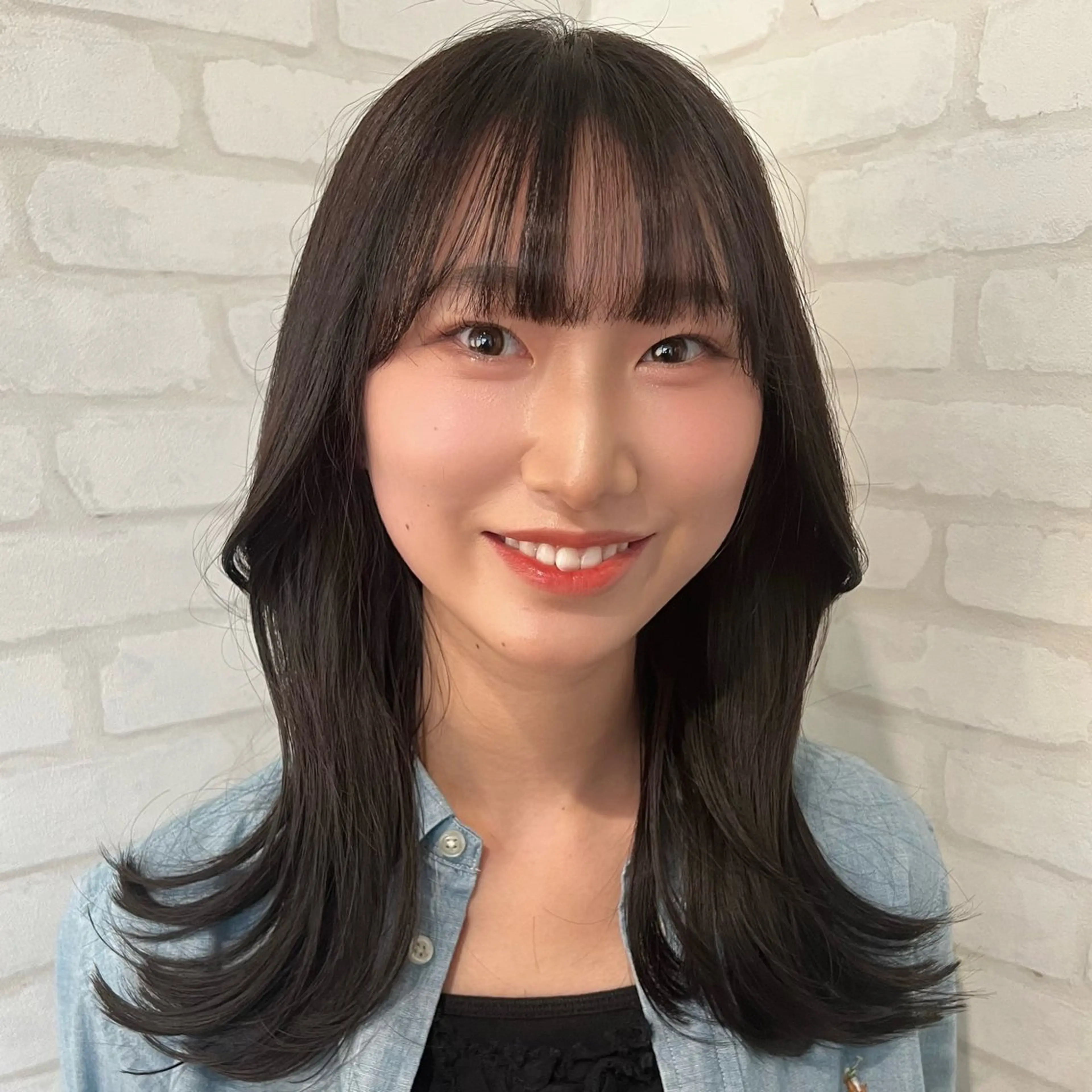 ミディアム カット ヘアカラー 🇰🇷韓国風レイヤ ー🇰🇷の達人🔥のヘアスタイル