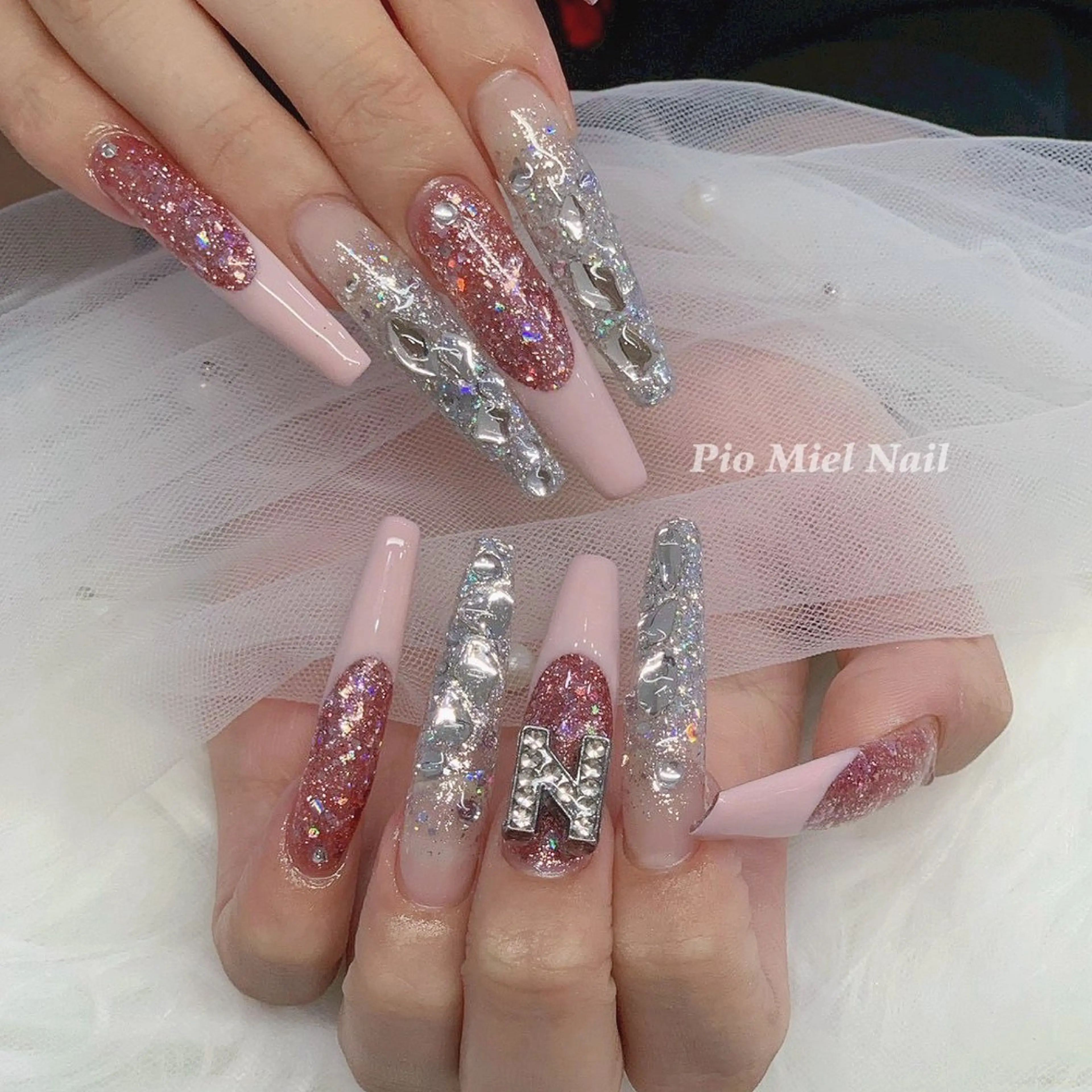 ネイル ラメ(グリッター) ロングネイル ミラーネイル ピンク シルバー ハンドネイル HANA 長さだしのネイルデザイン