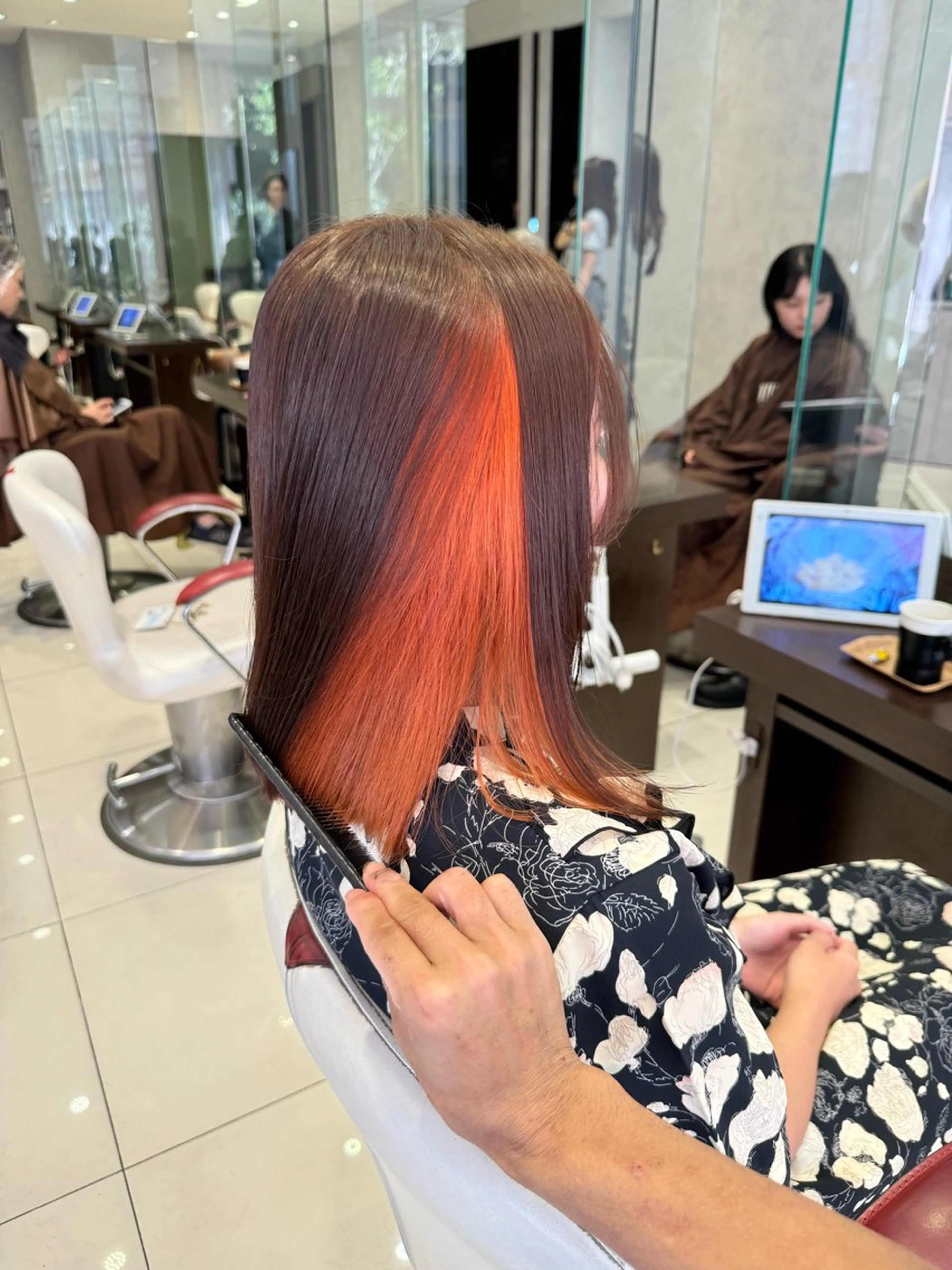 ミディアム カラー ブリーチ デザインカラー ヘアカラー トリートメント 9月空きあり 上野颯太のヘアスタイル