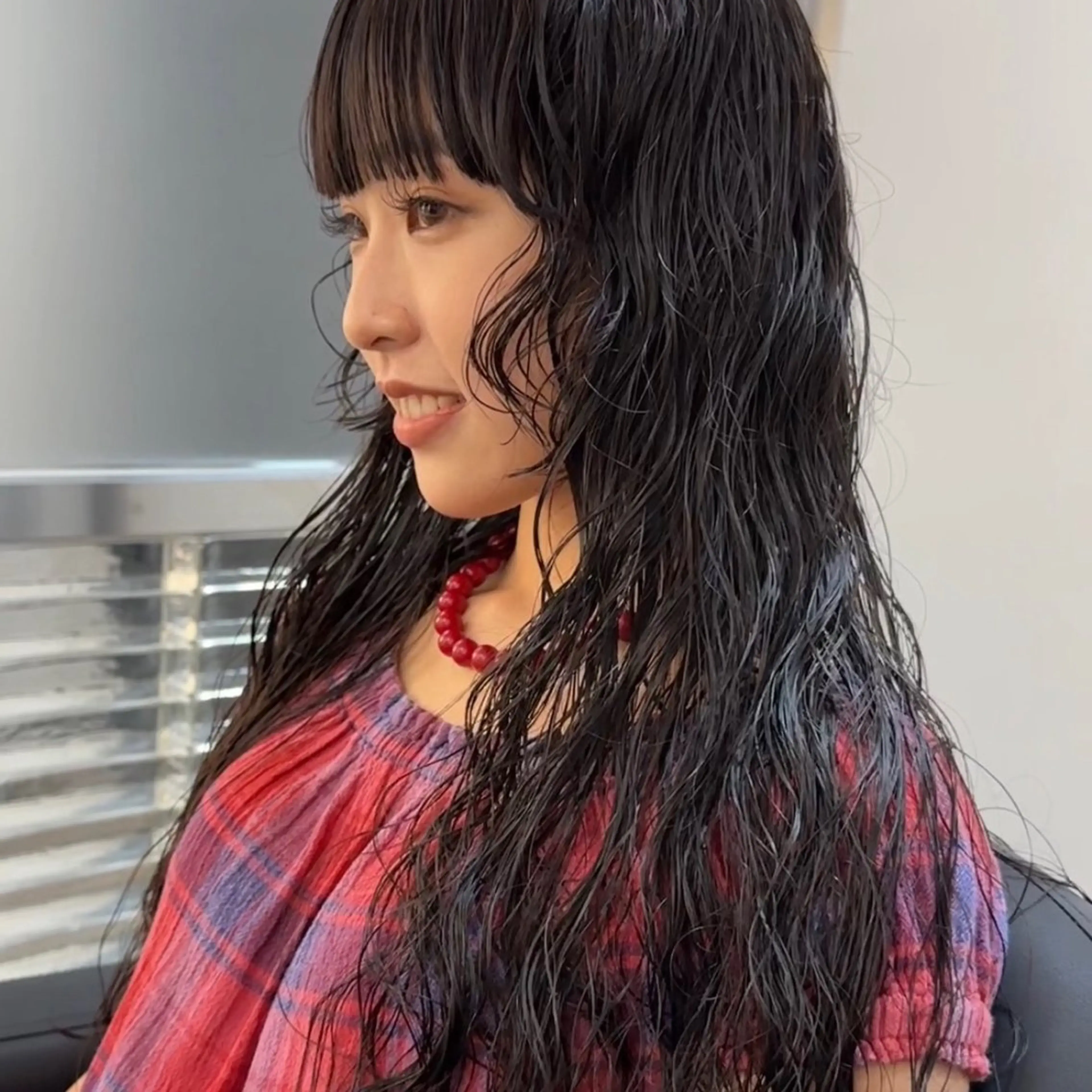 ロング パーマ カット パーマ トリートメント FBeauty 青山店所属・透明感カラー& 外国人風パーマのヘアスタイル