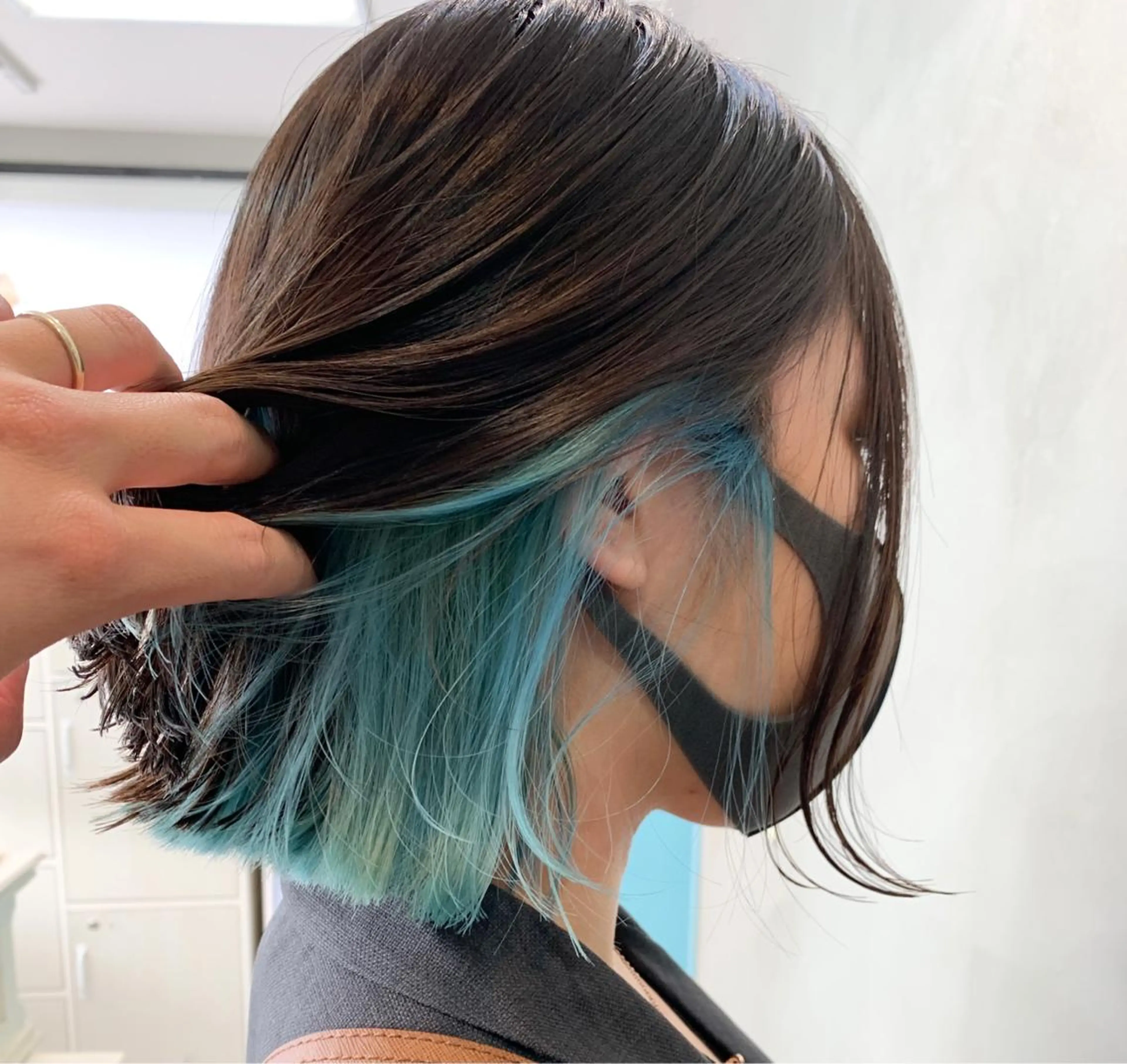 ショート カラー ブルーカラー インナーカラー 透明感カラーが 得意です！NAOKIのヘアスタイル
