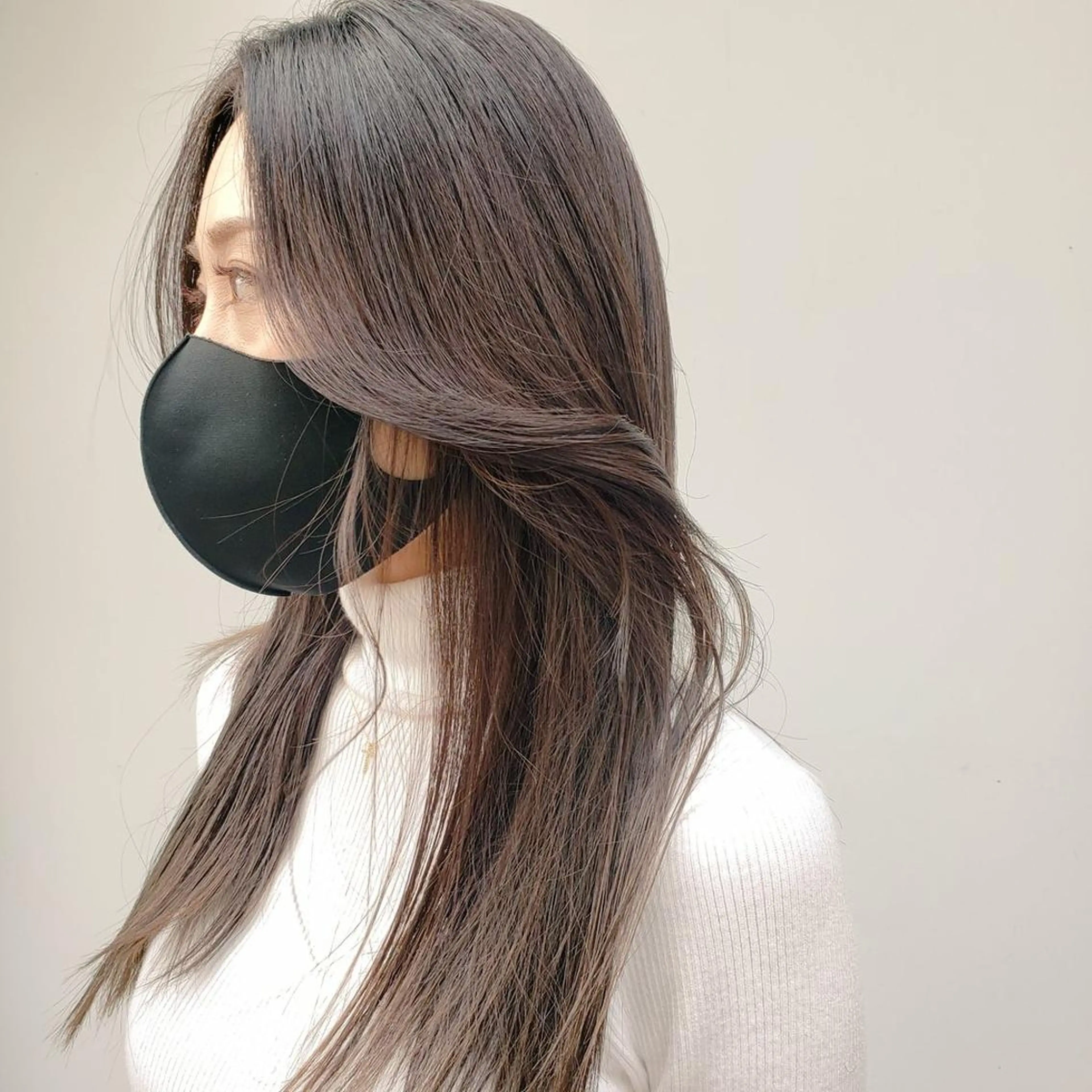 セミロング カラー 韓国風ヘア iloli　メニューの無い美容室所属・iloli代表　前田 雄也　のヘアスタイル