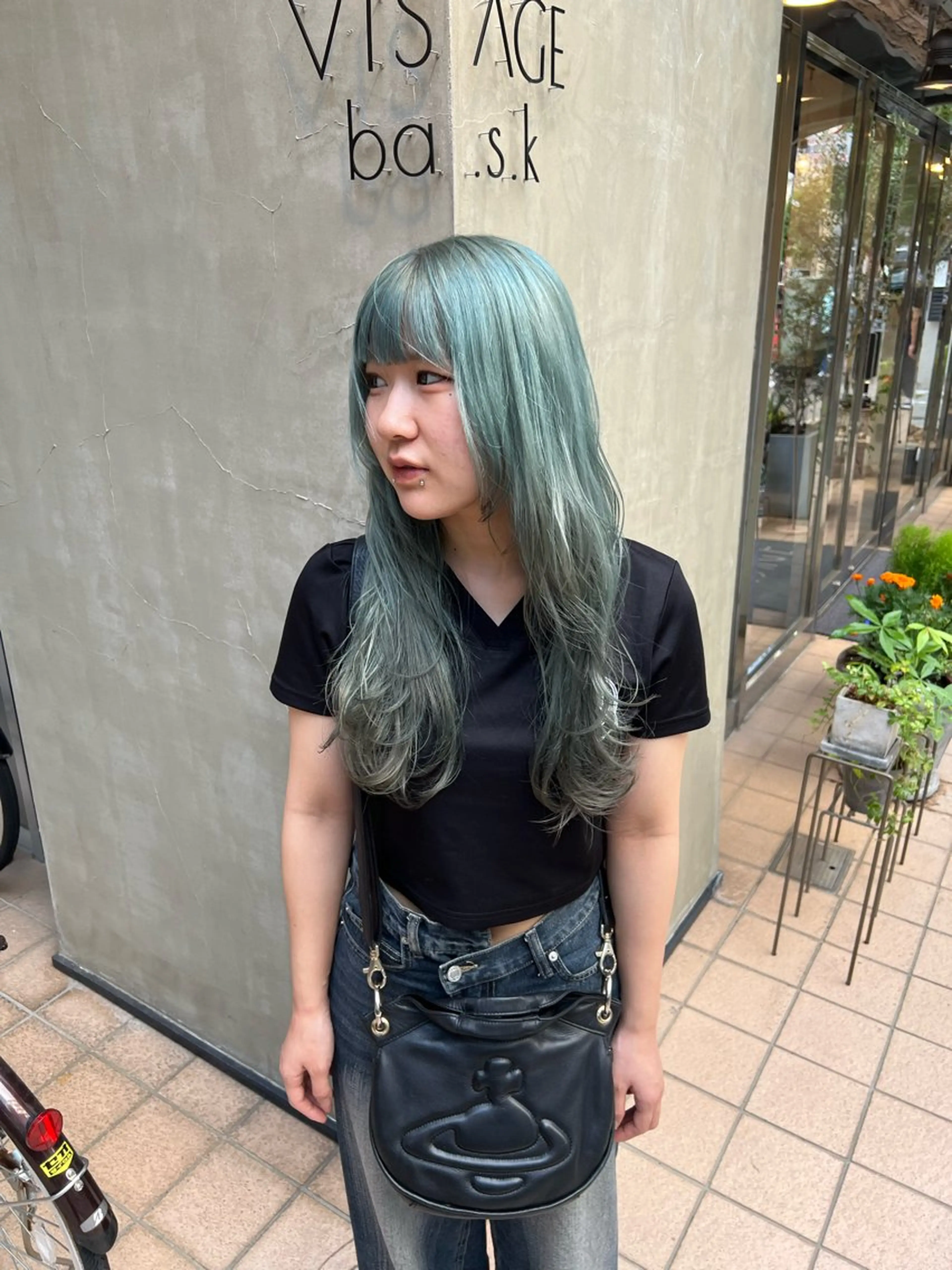 セミロング カラー グラデーションカラー ハイトーンカラー ミント シルバー 似合わせカット💙 いぐち しょうた💙のヘアスタイル