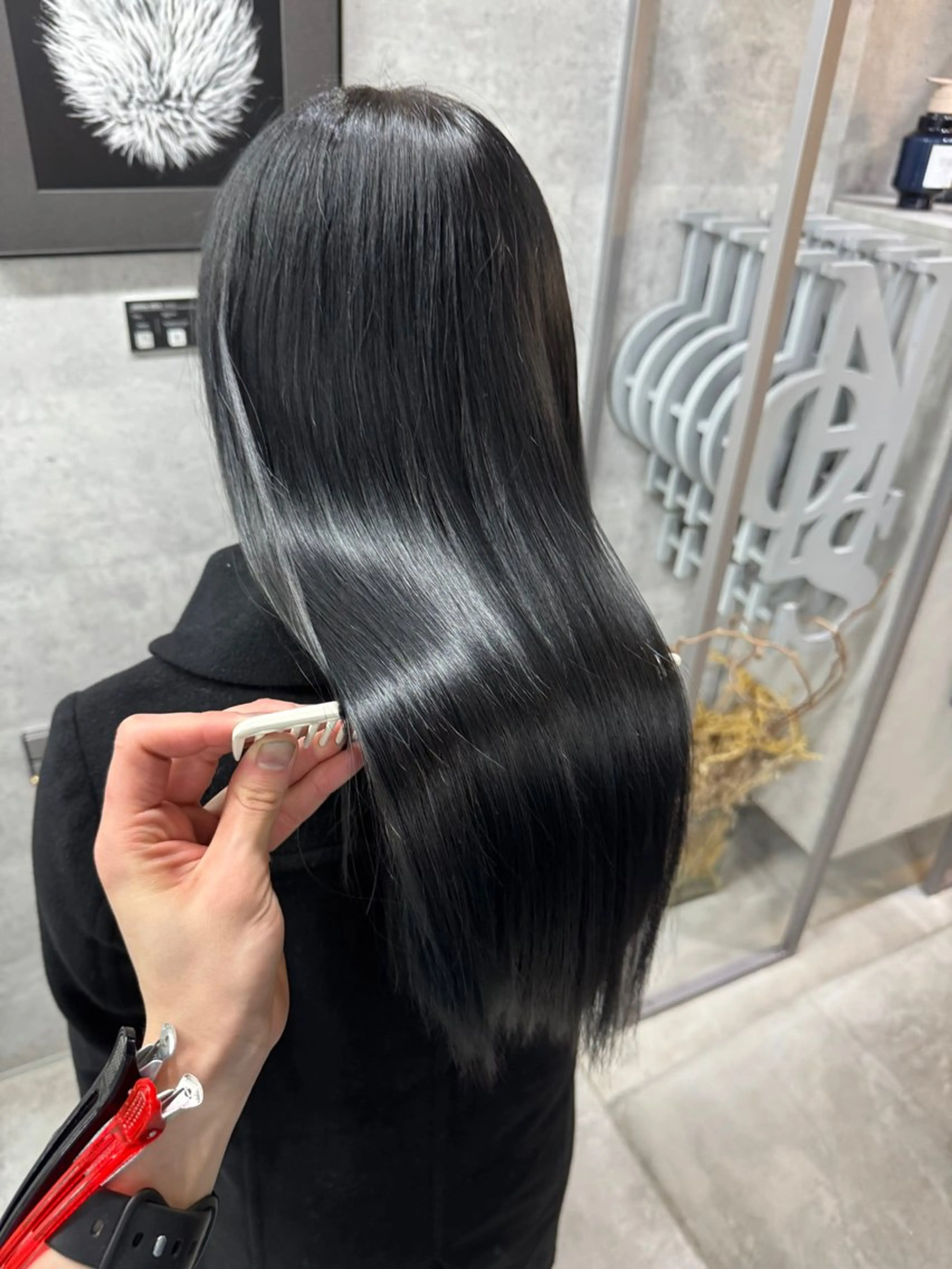 セミロング カラー NOOS omotesando所属・ユウ🌈表参道　艶髪 美髪　垢抜けカラー✨のヘアスタイル