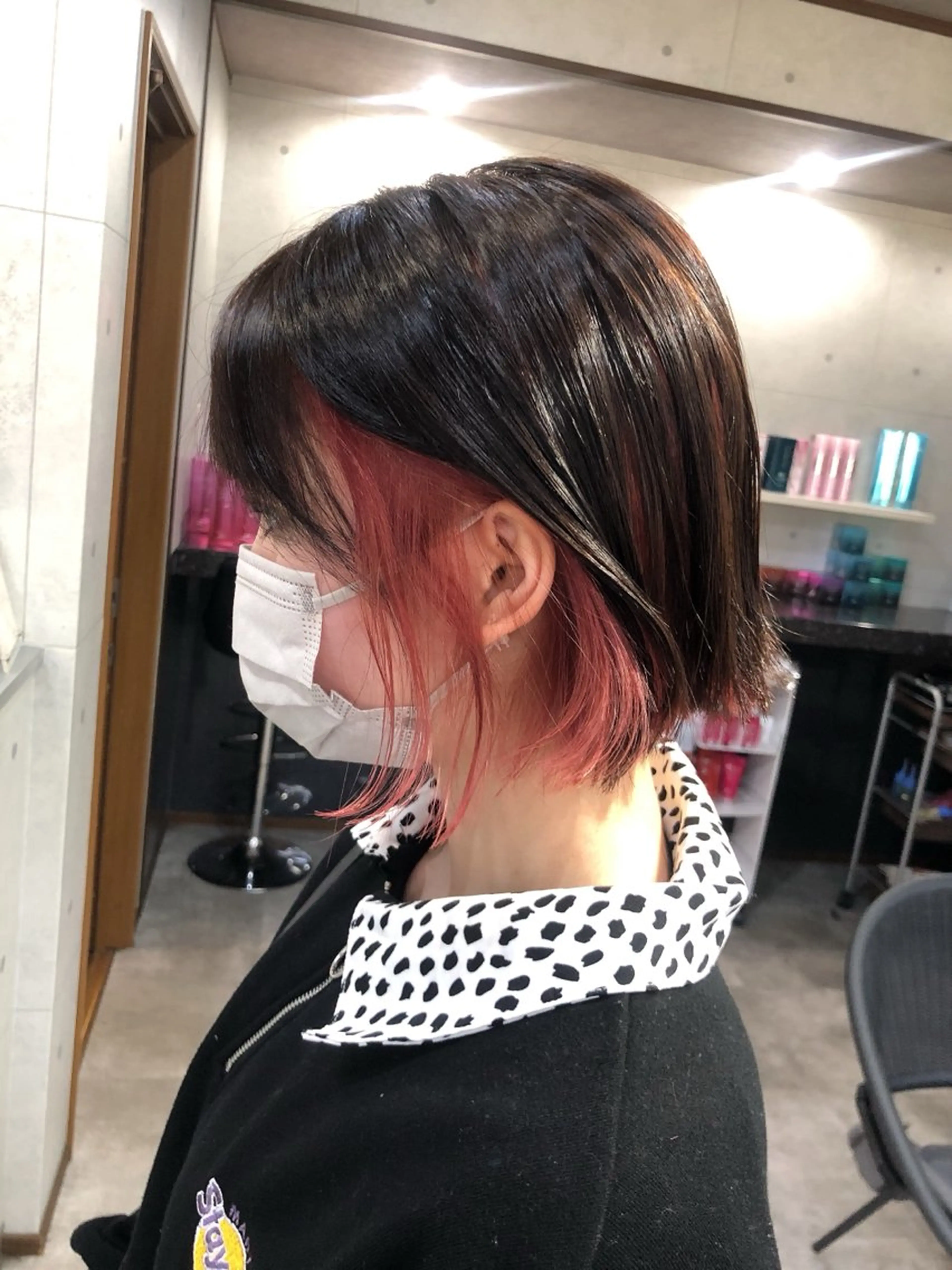 ミディアム ボブ くびれヘア くせ毛 髪質改善 切りっぱなしロブ カット ヘアカラー REVE所属・REVE 【外国人風カラー】のヘアスタイル