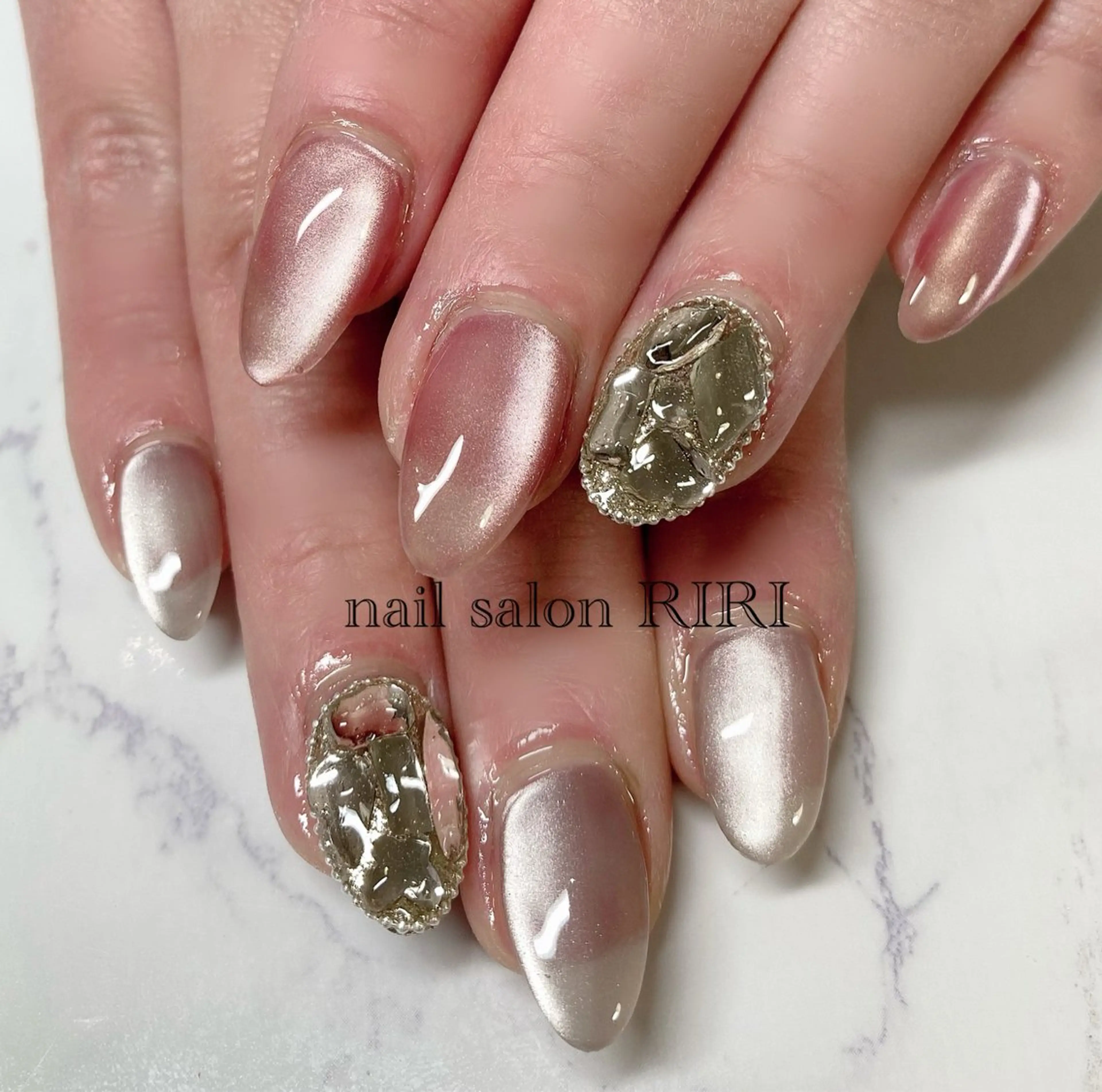 ネイル マグネットネイル private  nail  salon RIRI所属・RIRI リリのネイルデザイン