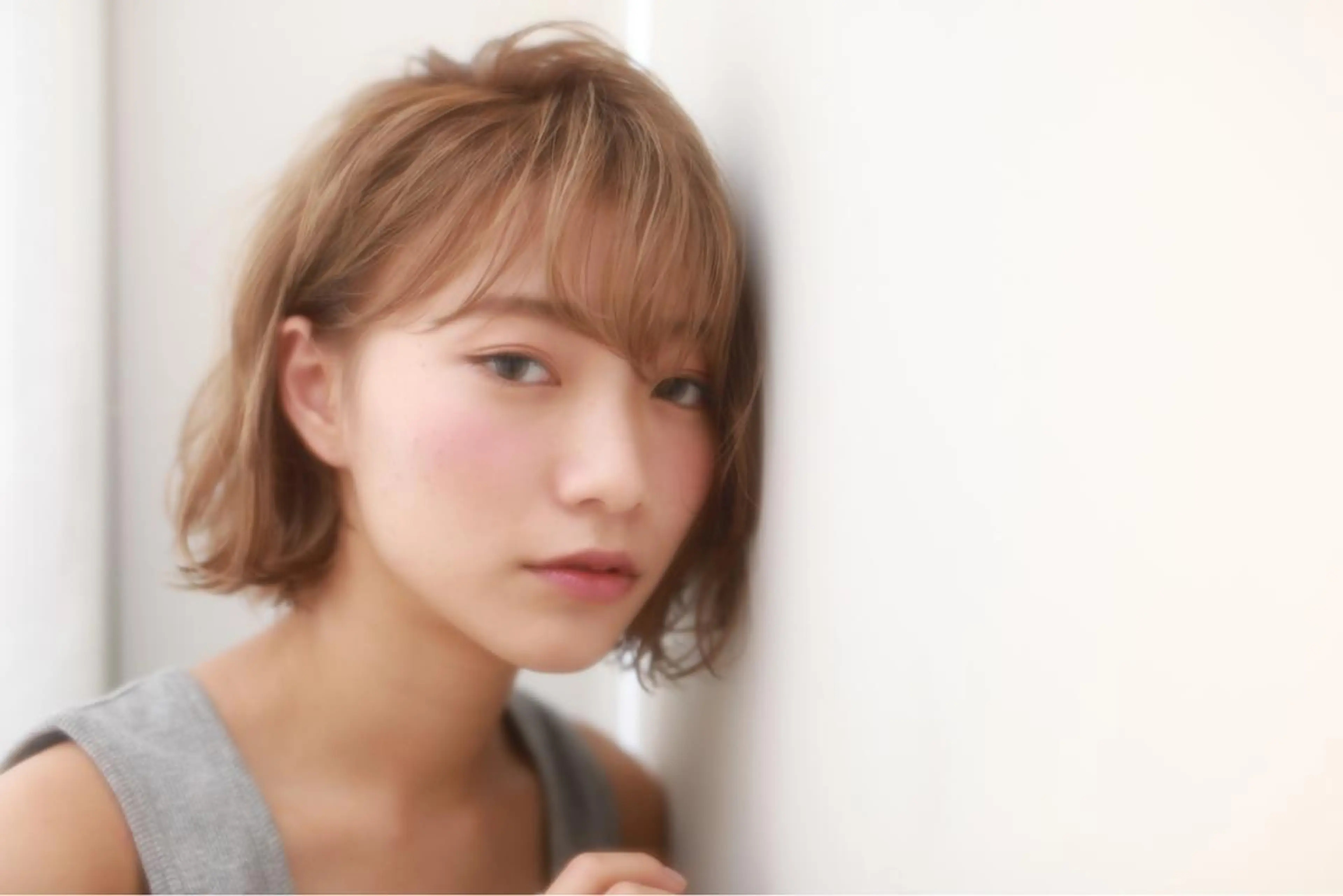 ショート 切りっぱなしボブ ボブ 外ハネヘア パーマ×ウルフカット koya☆のヘアスタイル