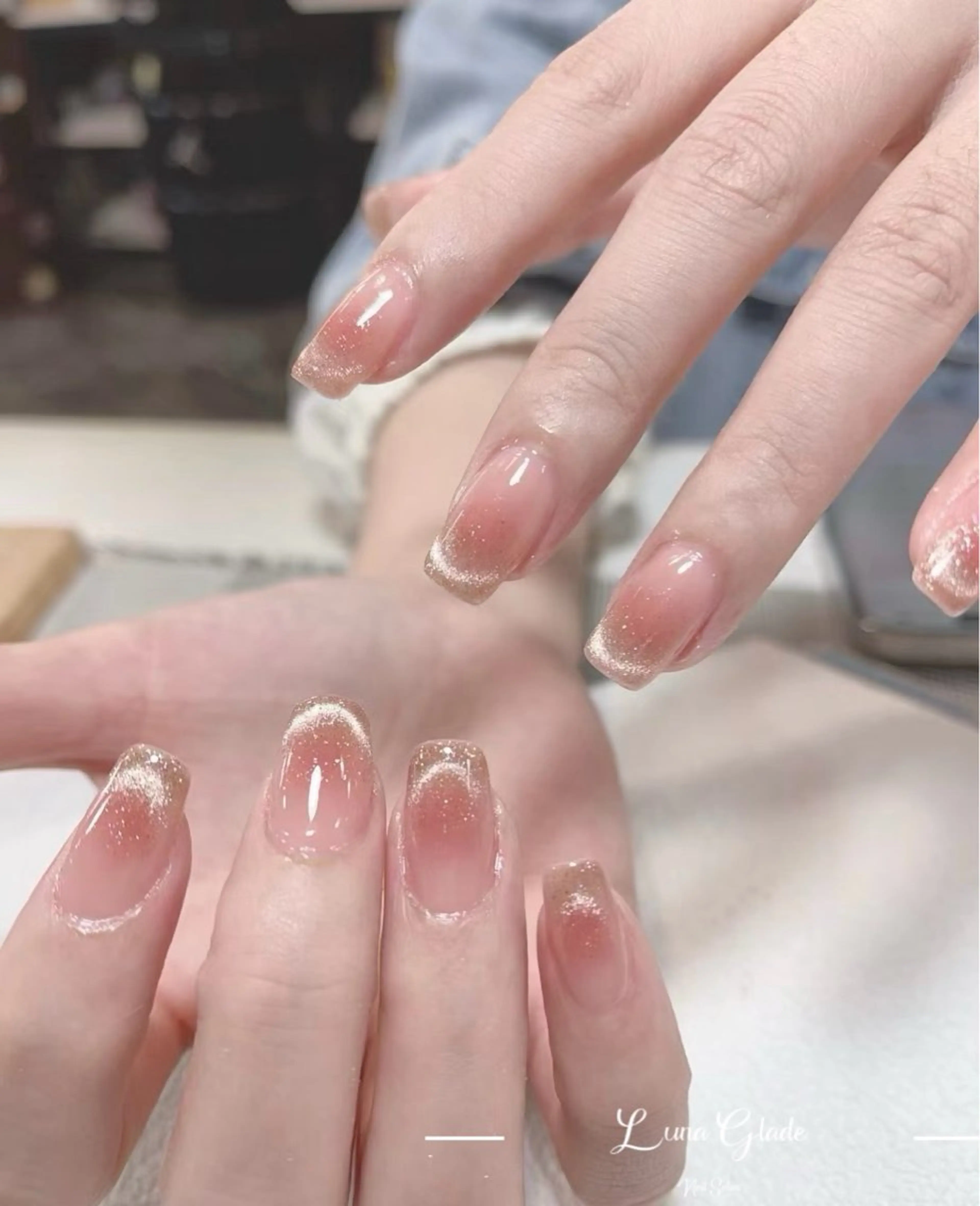 ショート カラー 韓国風ヘア ハンドネイル Luna Glade Nail Salon所属・Luna Gladeのネイルデザイン