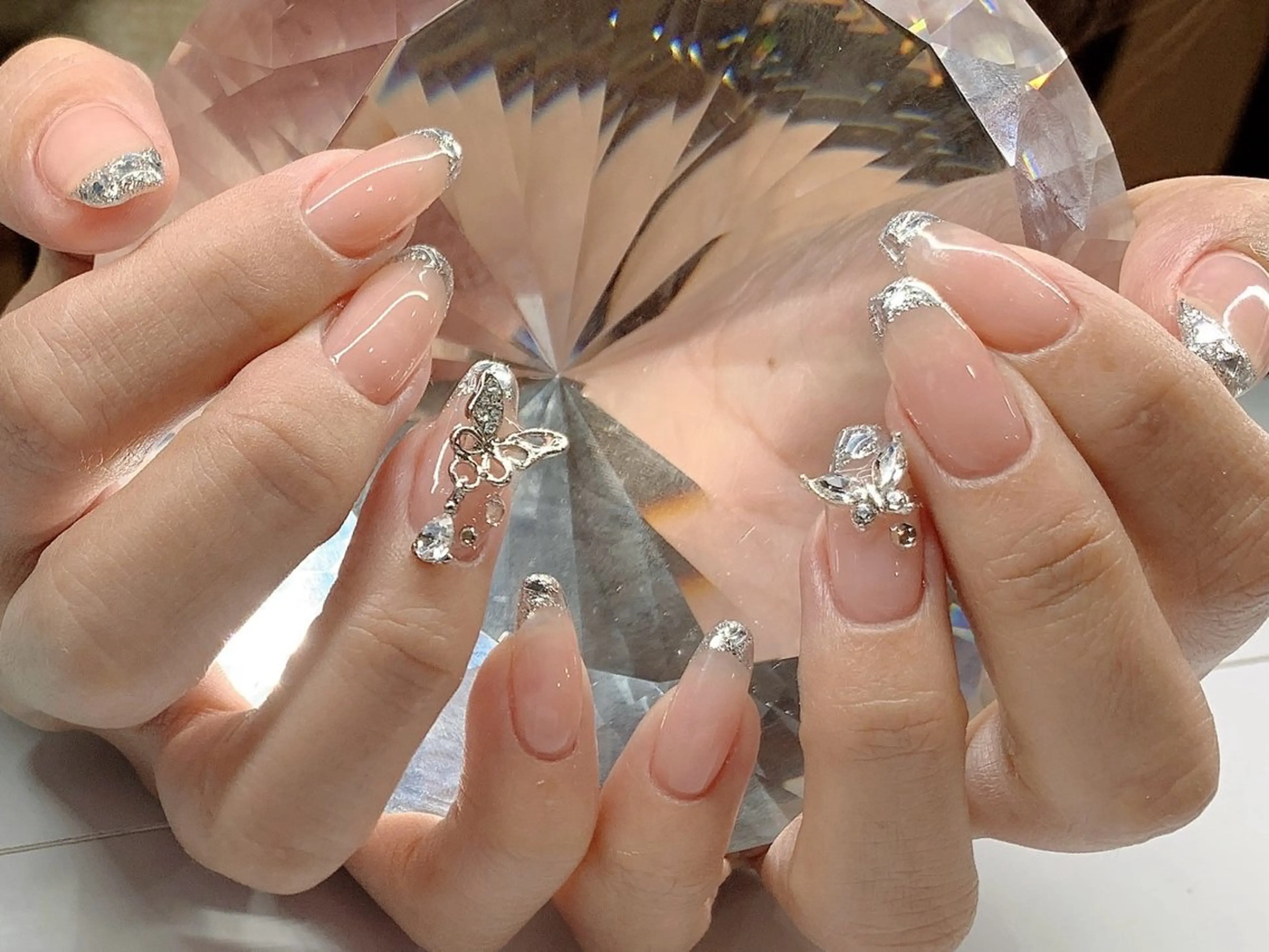 ネイル LoaChaton kaeのネイルデザイン