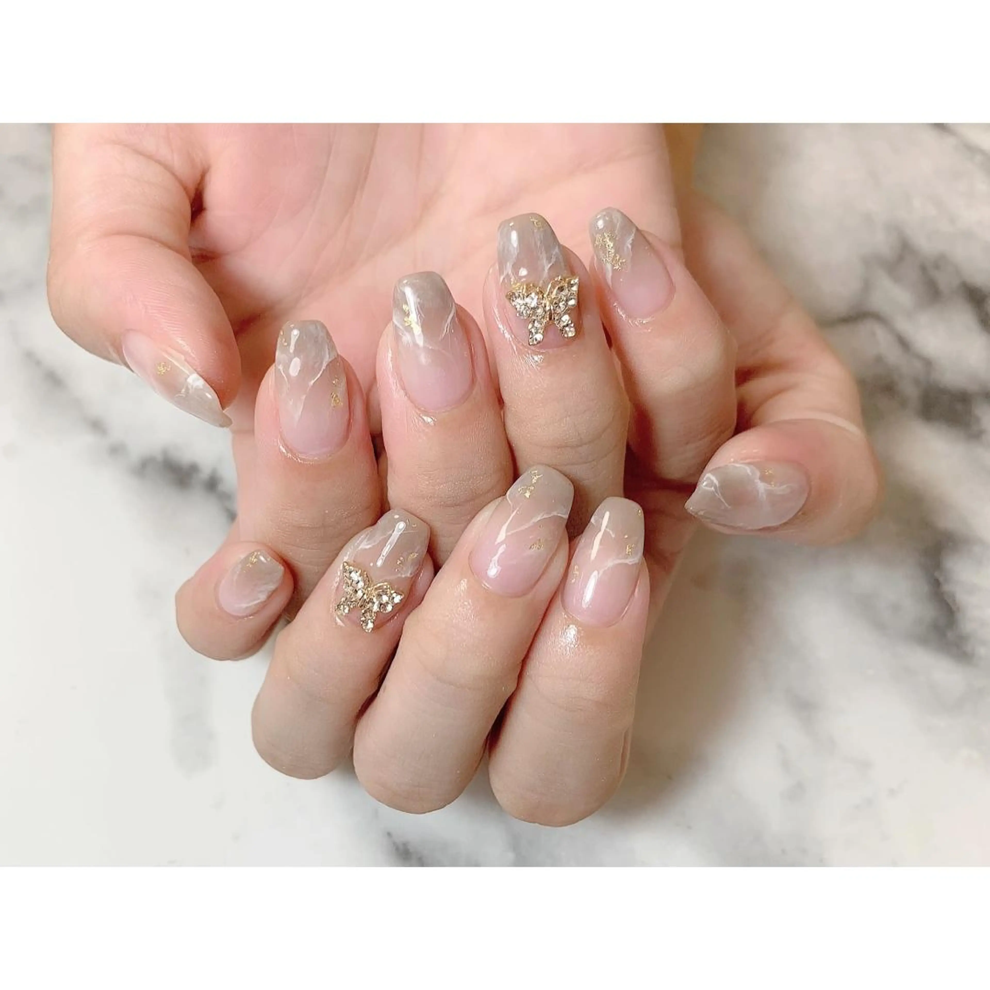 ネイル グラデーション nailsalon maluriのネイルデザイン