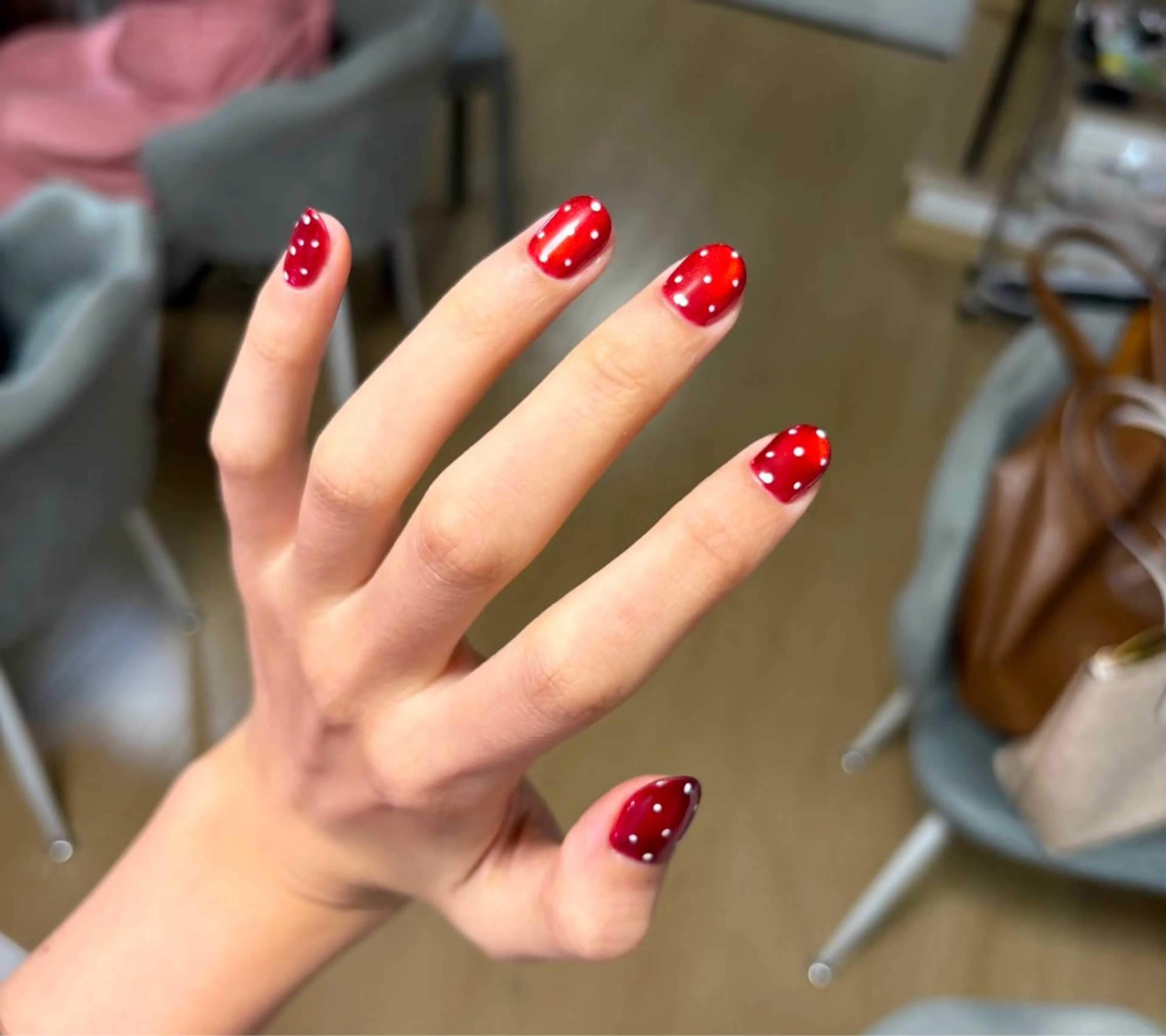 ✨50色マグネット×ドットネイルの写真