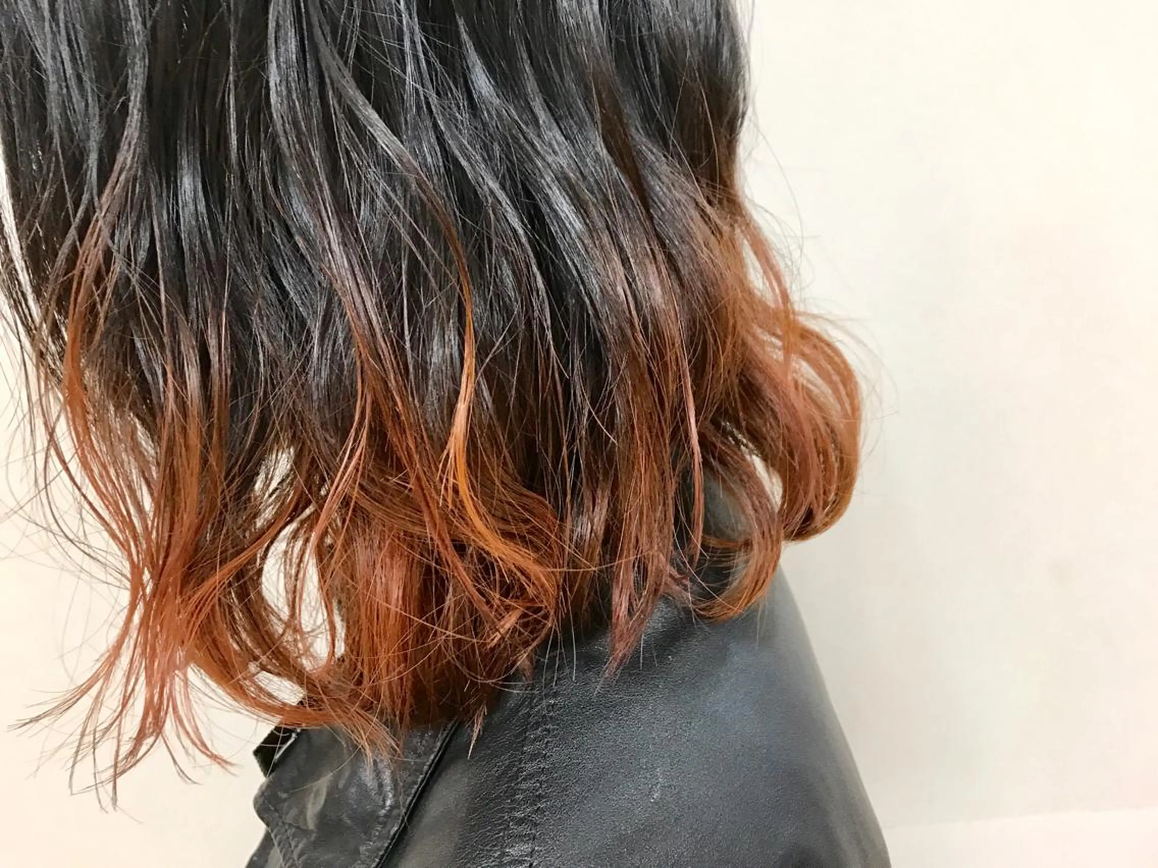 ミディアム ヘアカラー トリートメント デザインカラー🕊 石井萌のヘアスタイル