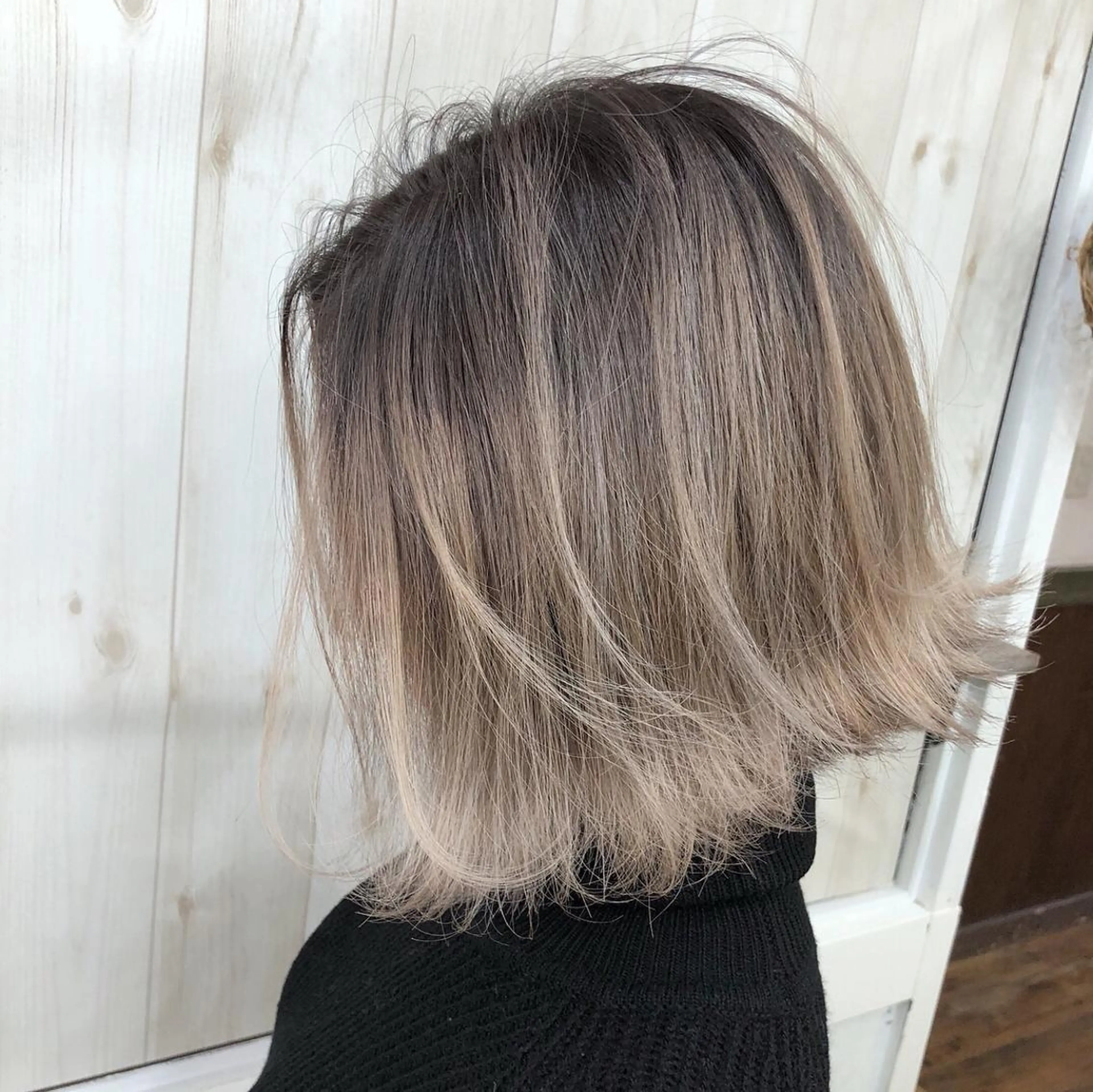 ショート レイヤーカット ヘアカラー FERNA池袋所属・マンツーマン施術✂︎ 金田尚久🎨のヘアスタイル