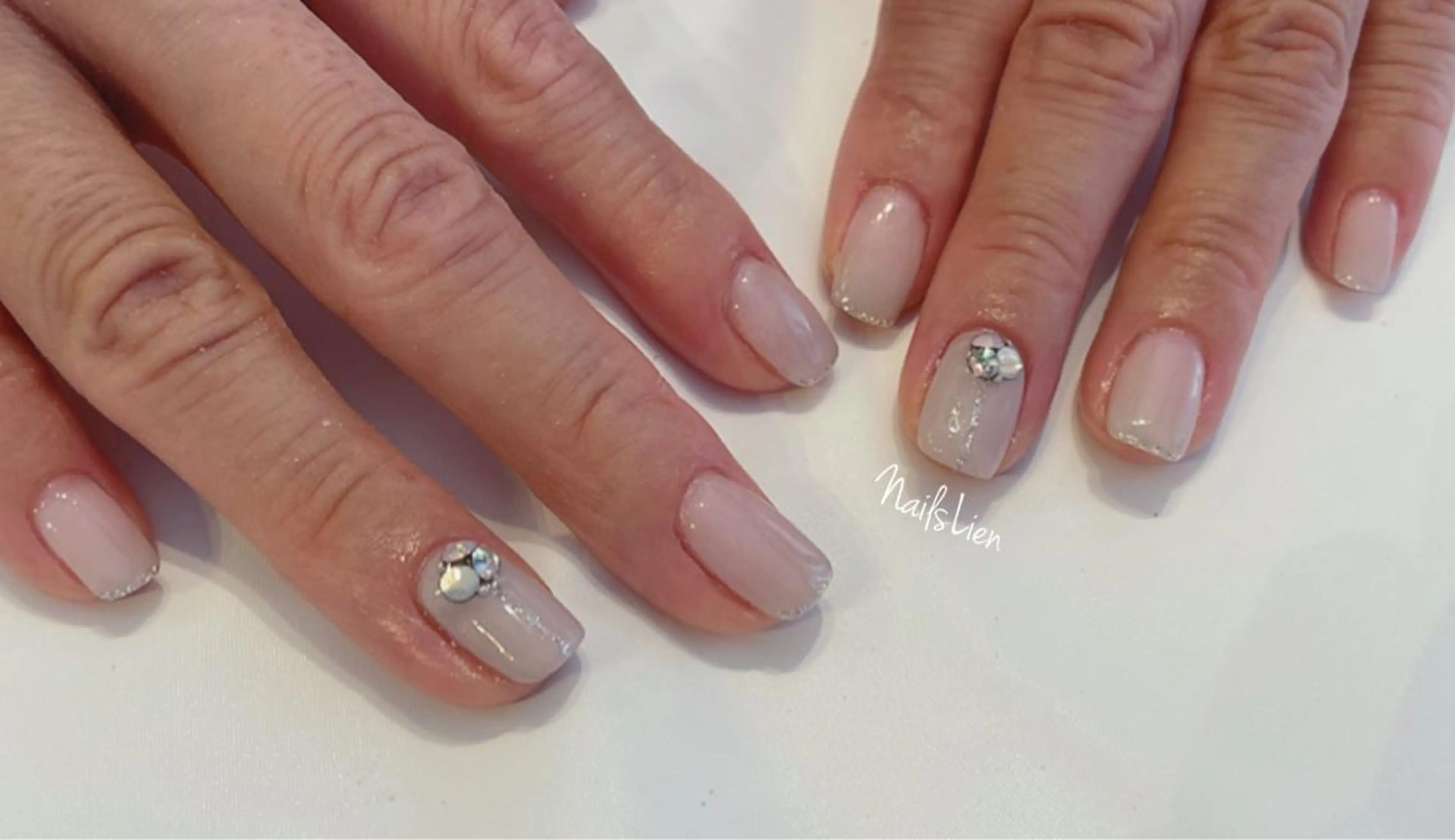 ネイル アニマル柄 フラワーネイル フレンチネイル ガラスフレンチ グラデーション 凛 リンのその他イメージ