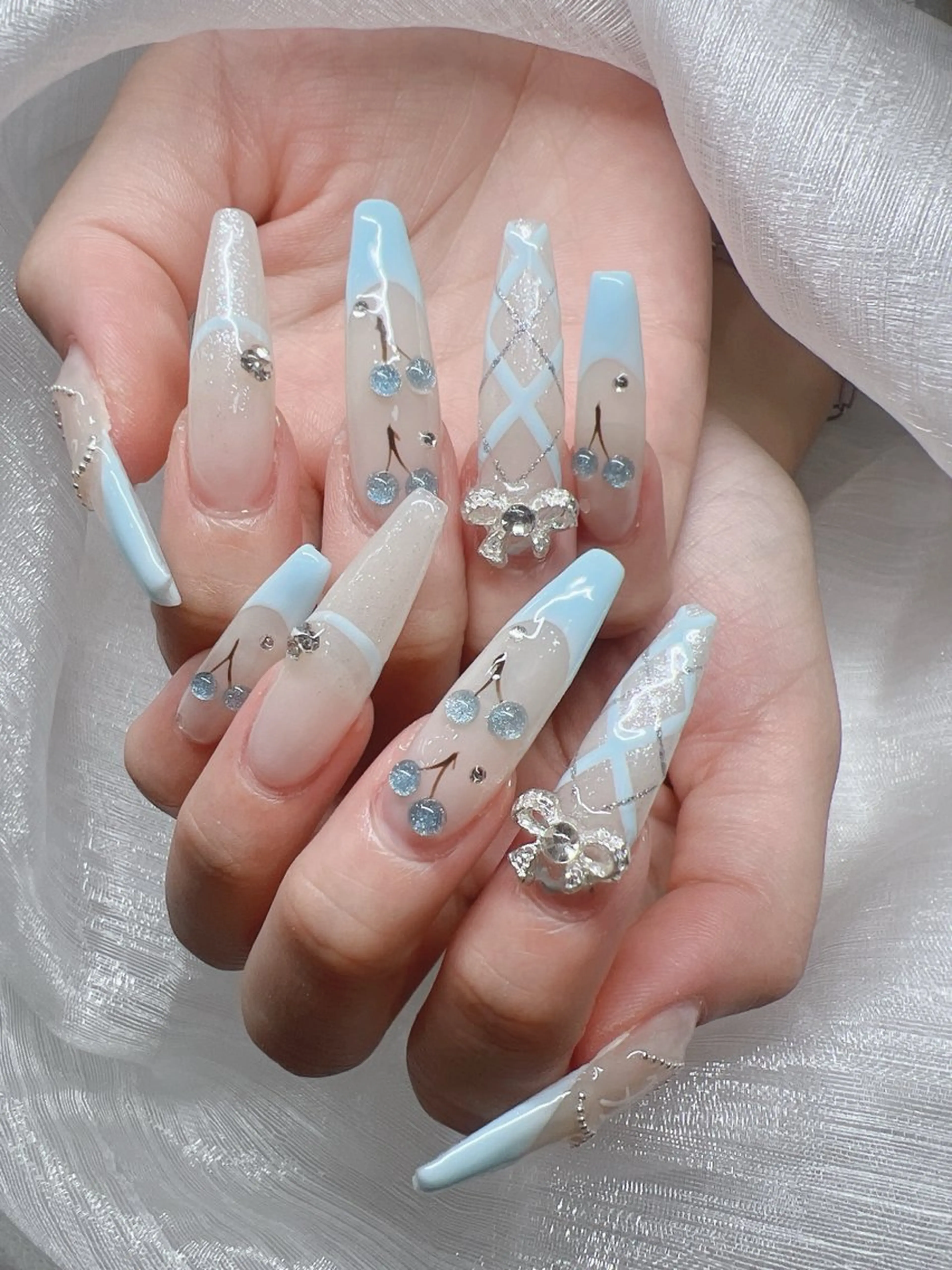 ネイル 長さ出し グラデーション キラキラネイル マグネットネイル ニュアンスネイル ハンドネイル Lee Nails チップ長さだし専門店のネイルデザイン