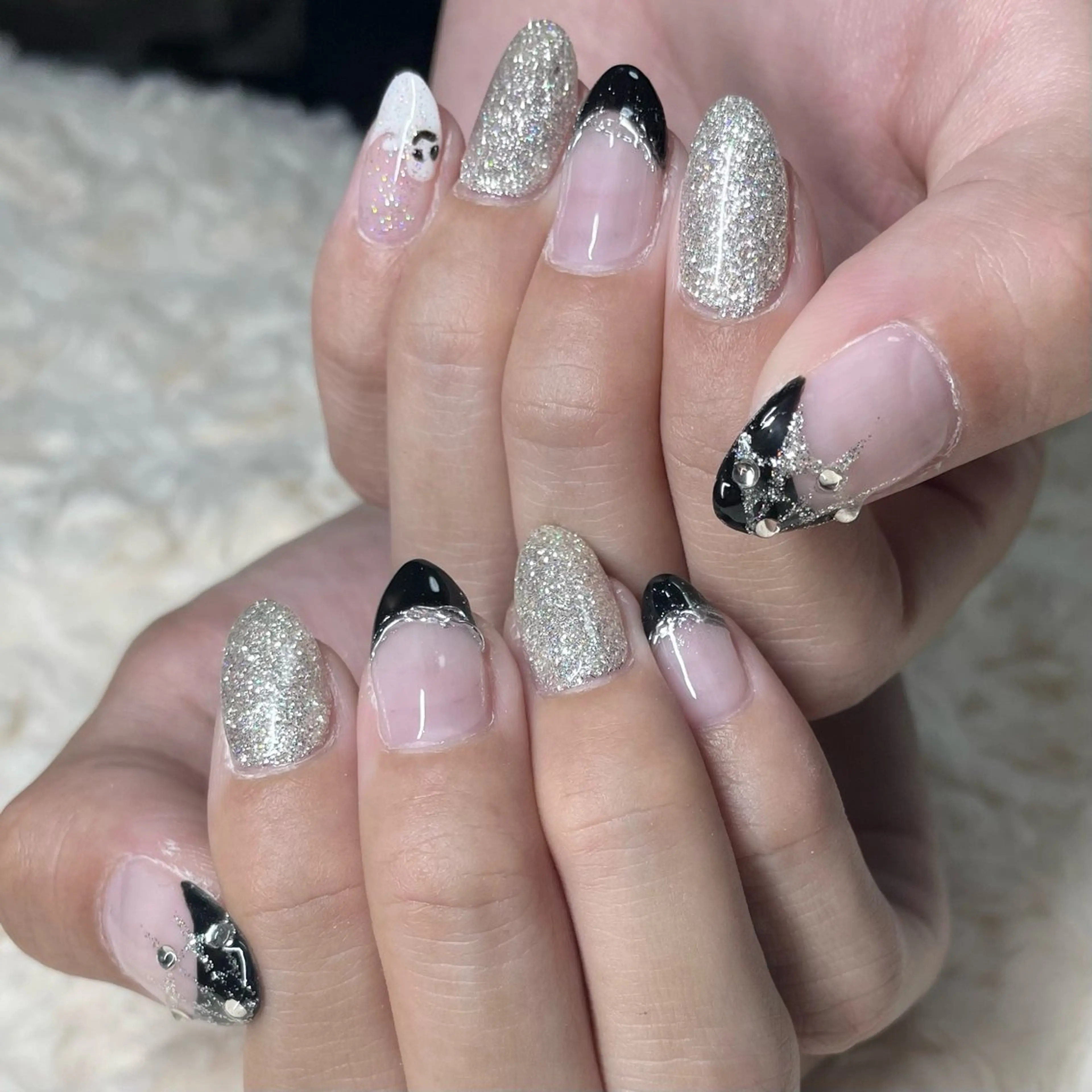 ネイル フレンチネイル ハロウィン ハンドネイル 黒川 実祐のネイルデザイン