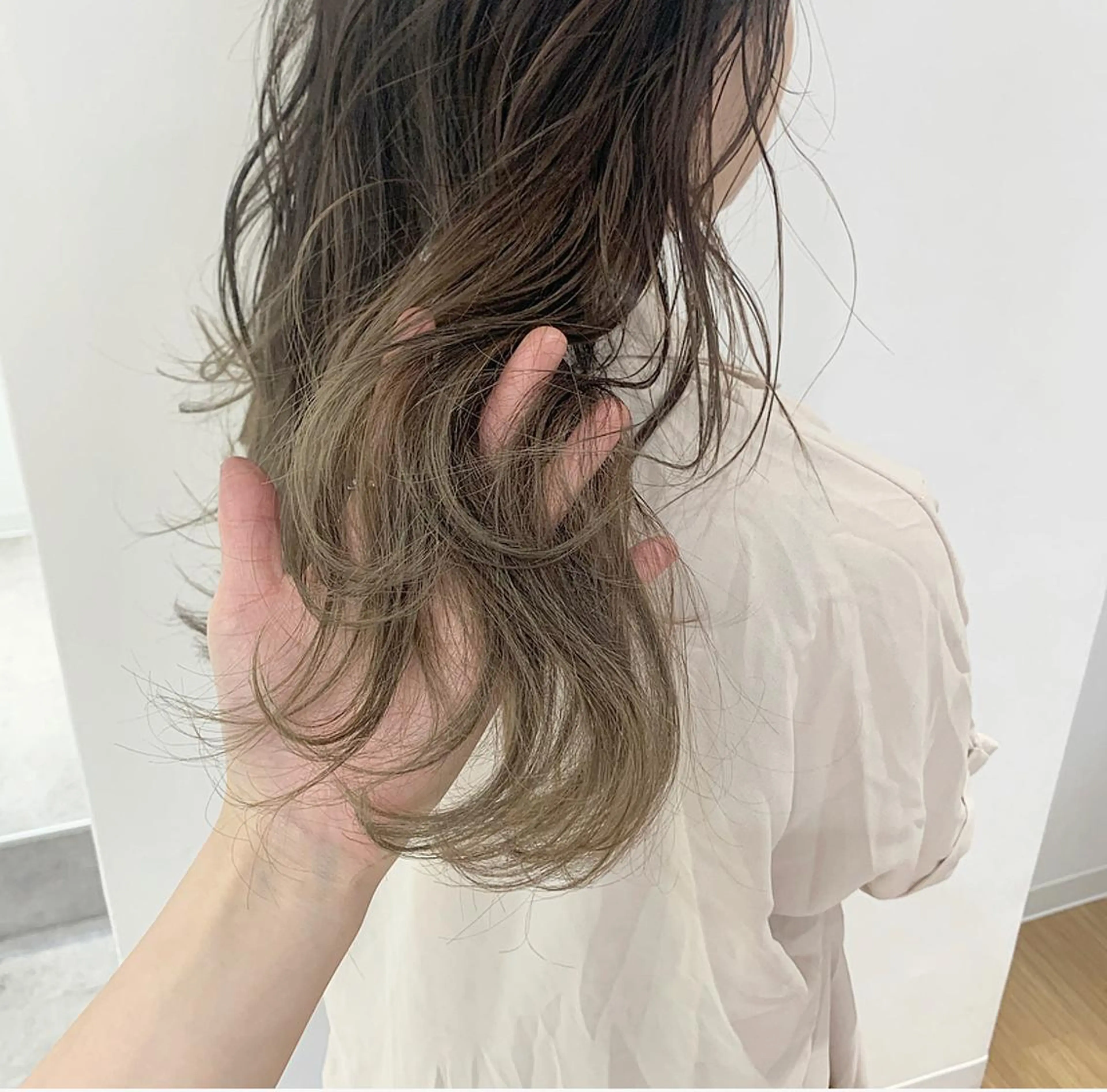 ロング カラー SALOWIN浦和店所属・1日5名限定美容師 miwaのヘアスタイル