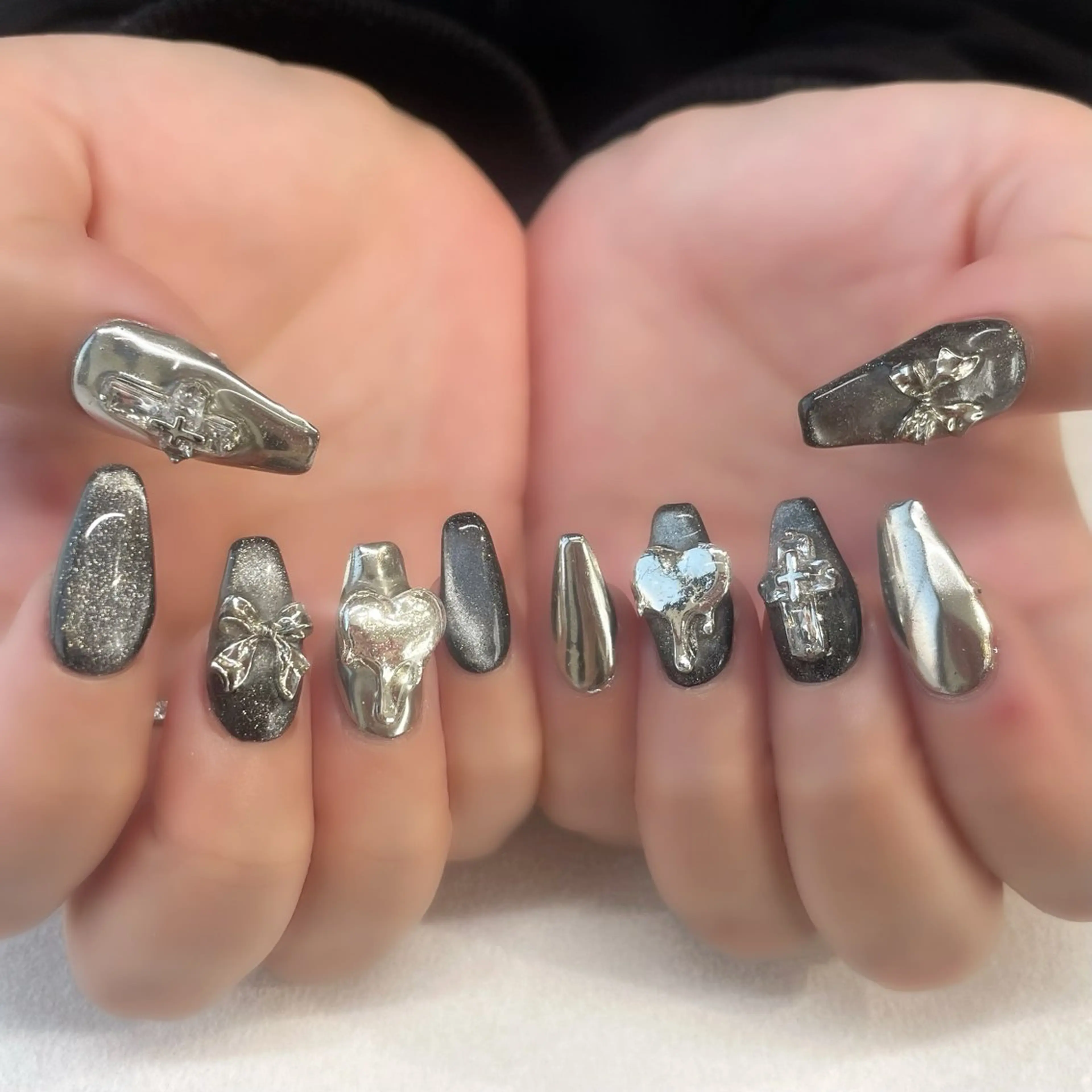 ネイル ハンドネイル 💎🐰 saki. m 🐰💎のネイルデザイン