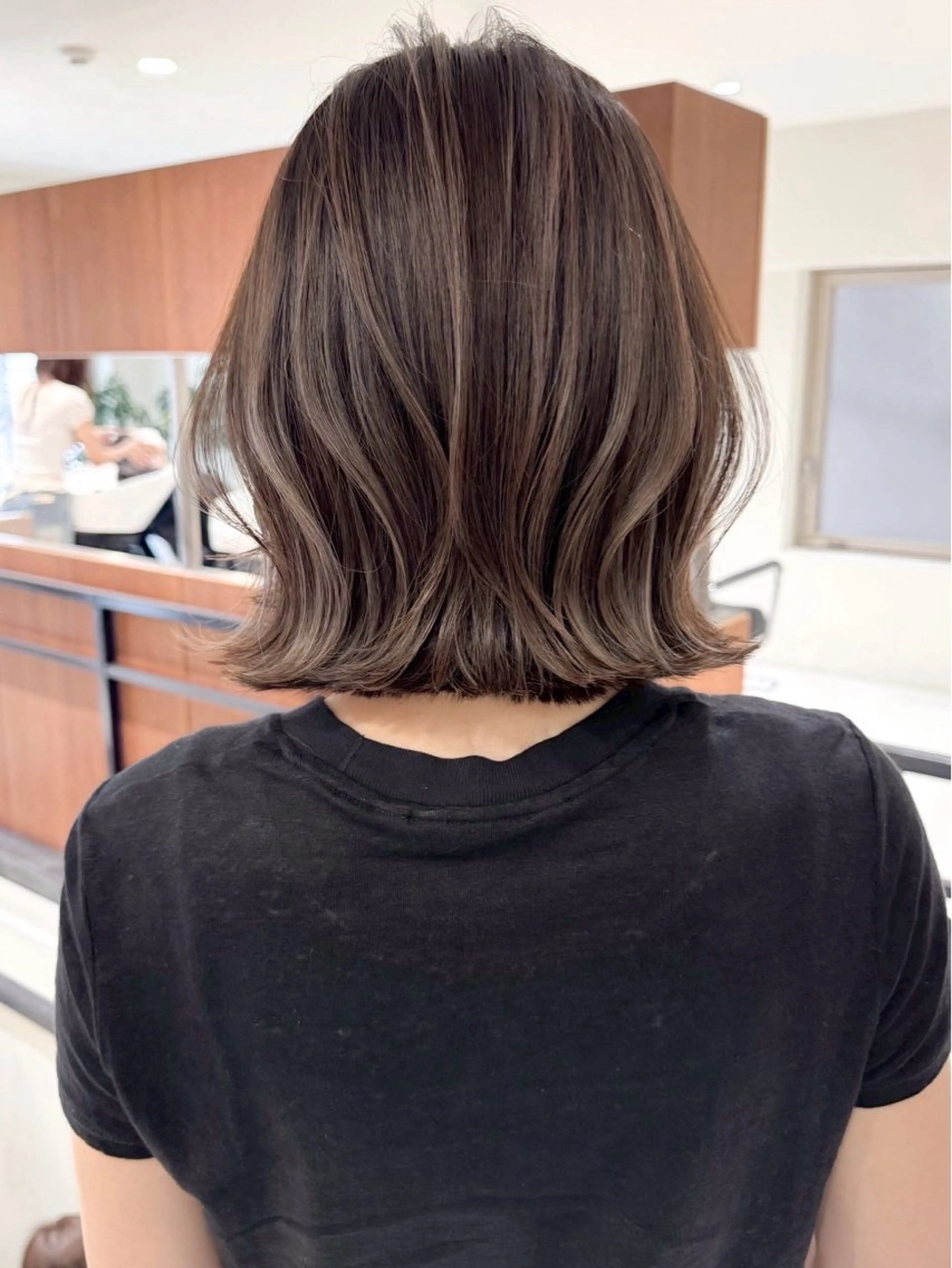 ミディアム カラー グレージュ ハイライトカラー ハイライト ヘアカラー 🌈透明感カラー🌈 🌟吉田祐介🌟のヘアスタイル