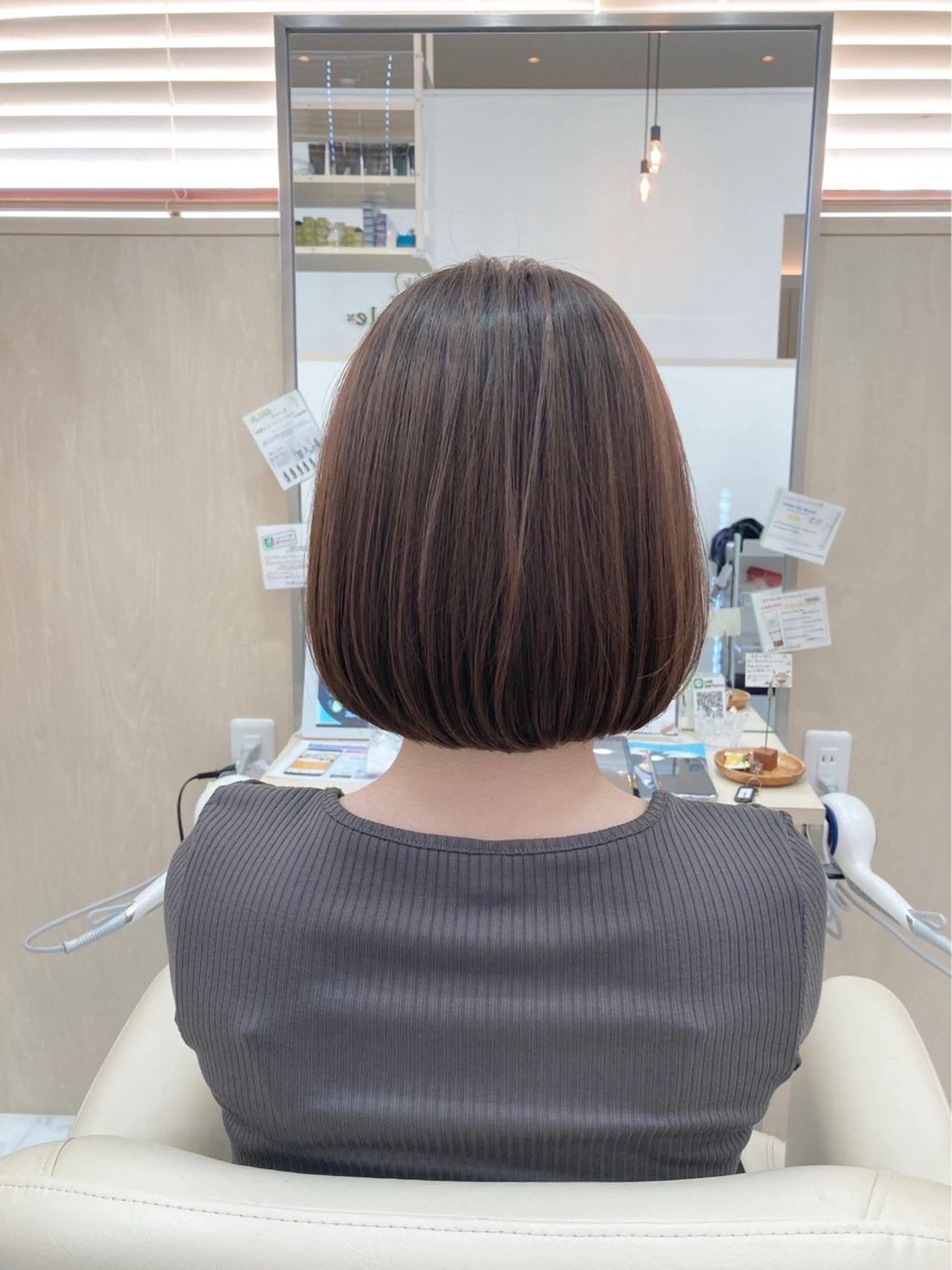 ミディアム 齋藤 美悠のヘアスタイル