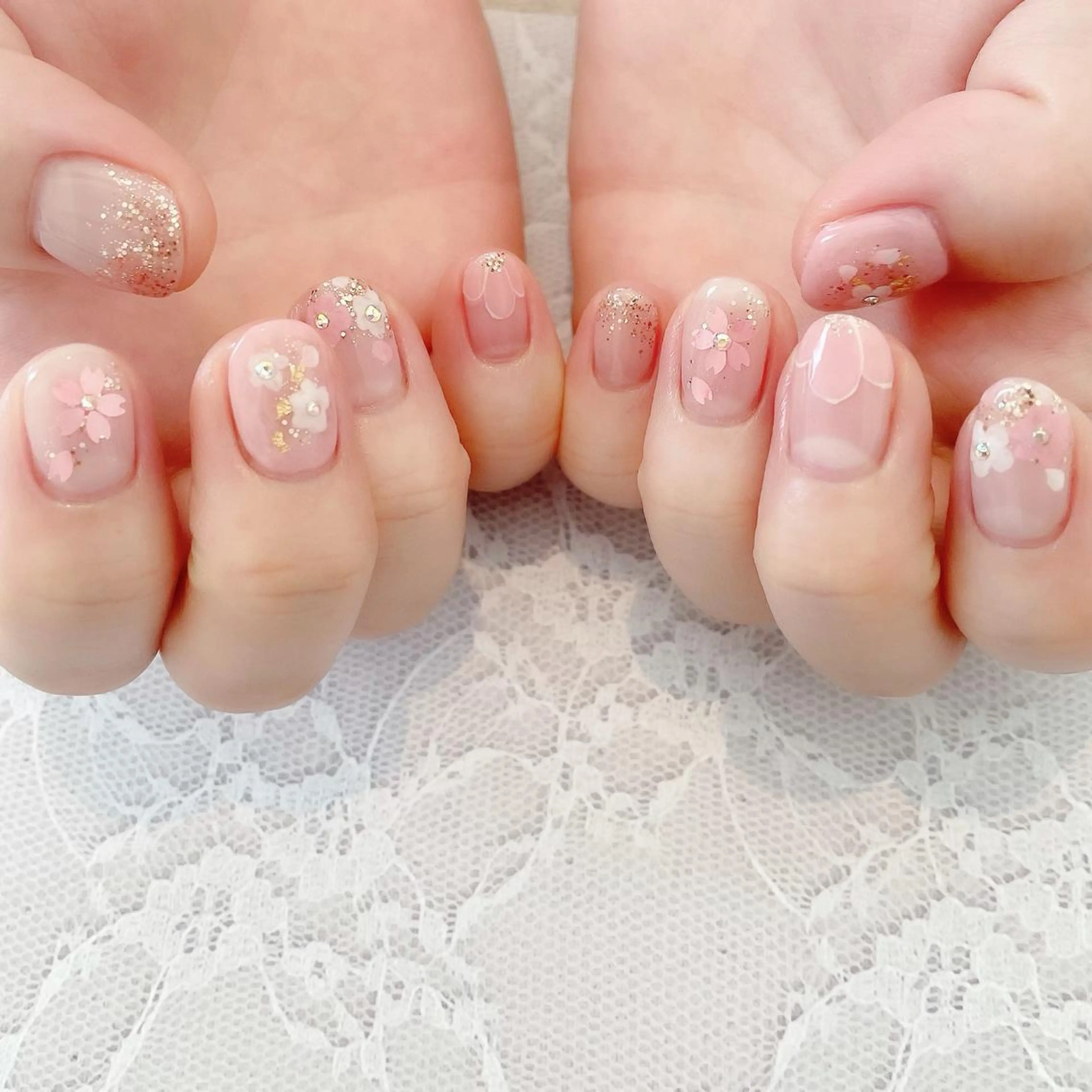 ネイル ガーリー かんの りなのネイルデザイン