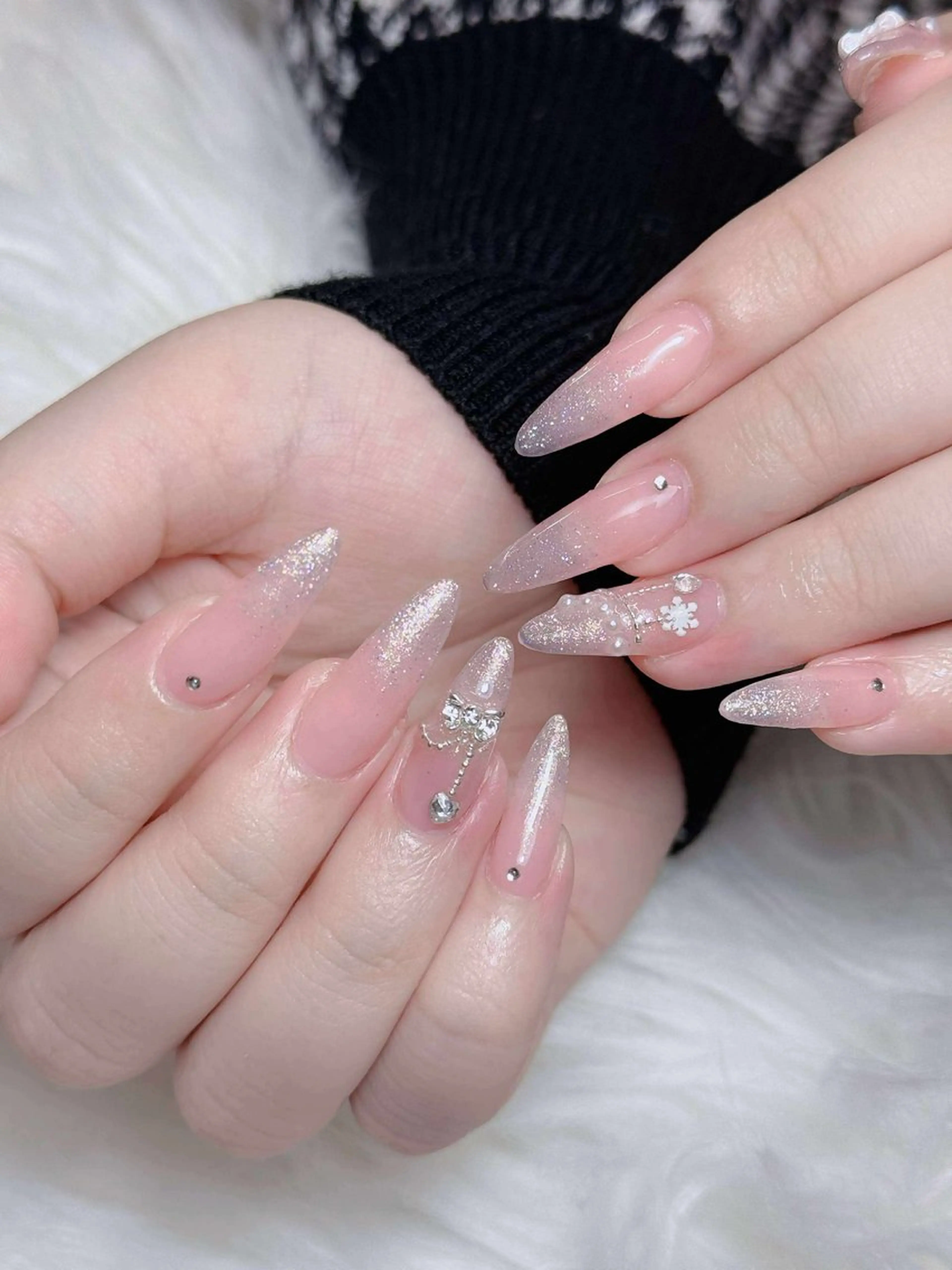 ネイル オーロラネイル チークネイル フットネイル フレンチネイル ハロウィン ハンドネイル Lumi Nail 新大久保3‘のネイルデザイン