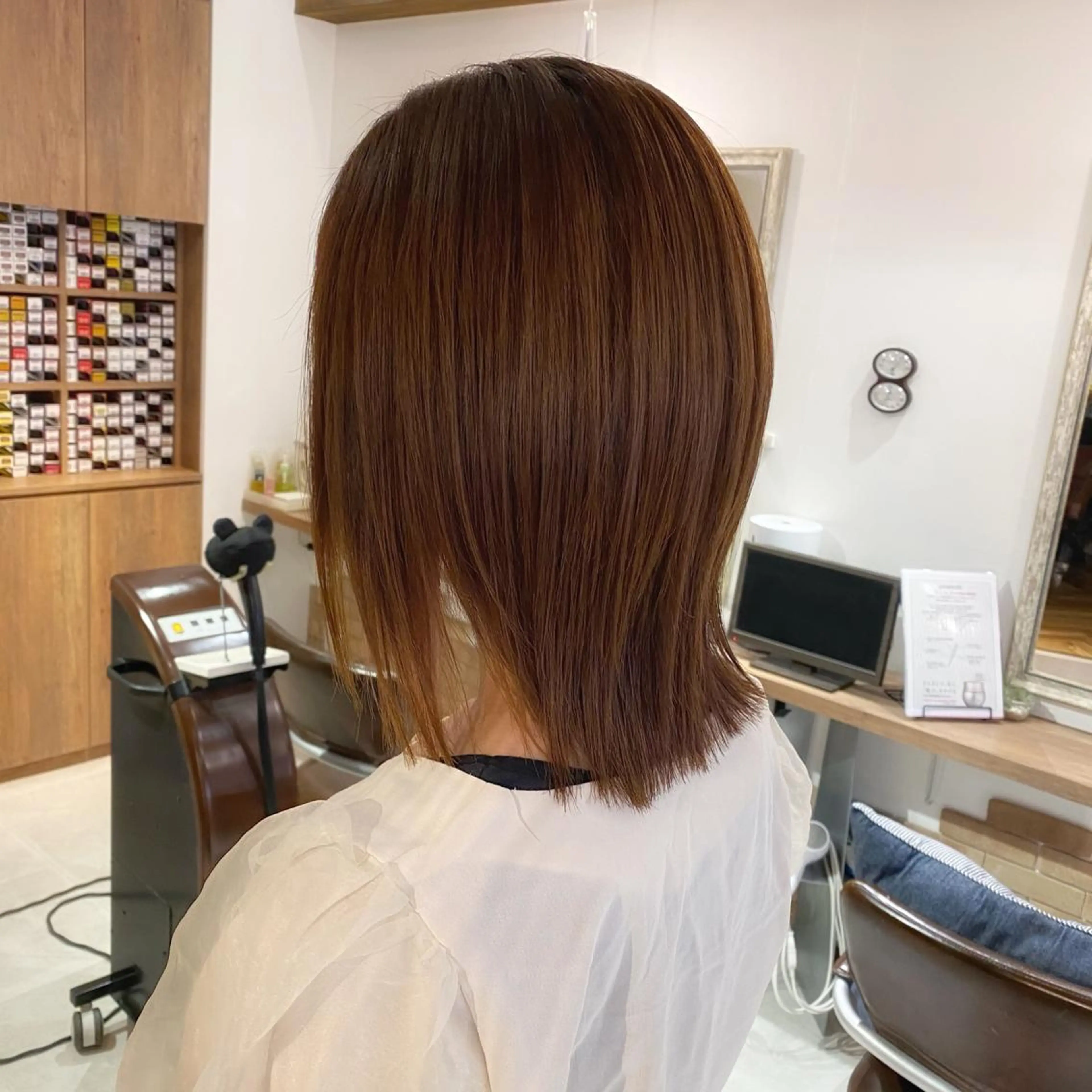 ミディアム くびれヘア 髪質改善 くびれレイヤー レイヤーカット 外ハネヘア SALOWIN 池袋Suite店所属・髪質改善特化 安東駿介のヘアスタイル