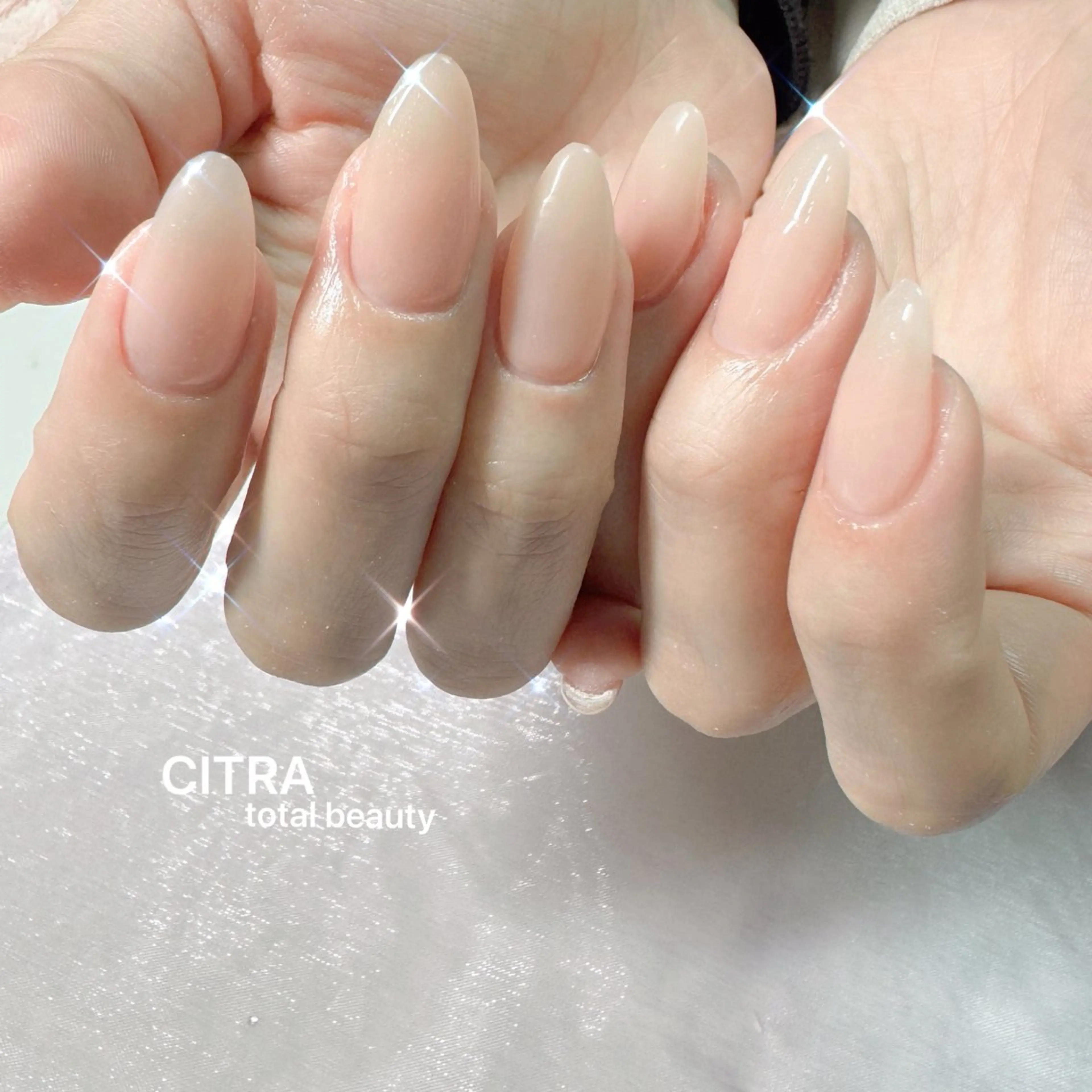 ネイル ワンカラーネイル シンプルネイル ハンドネイル CITRAtotal beautyのネイルデザイン