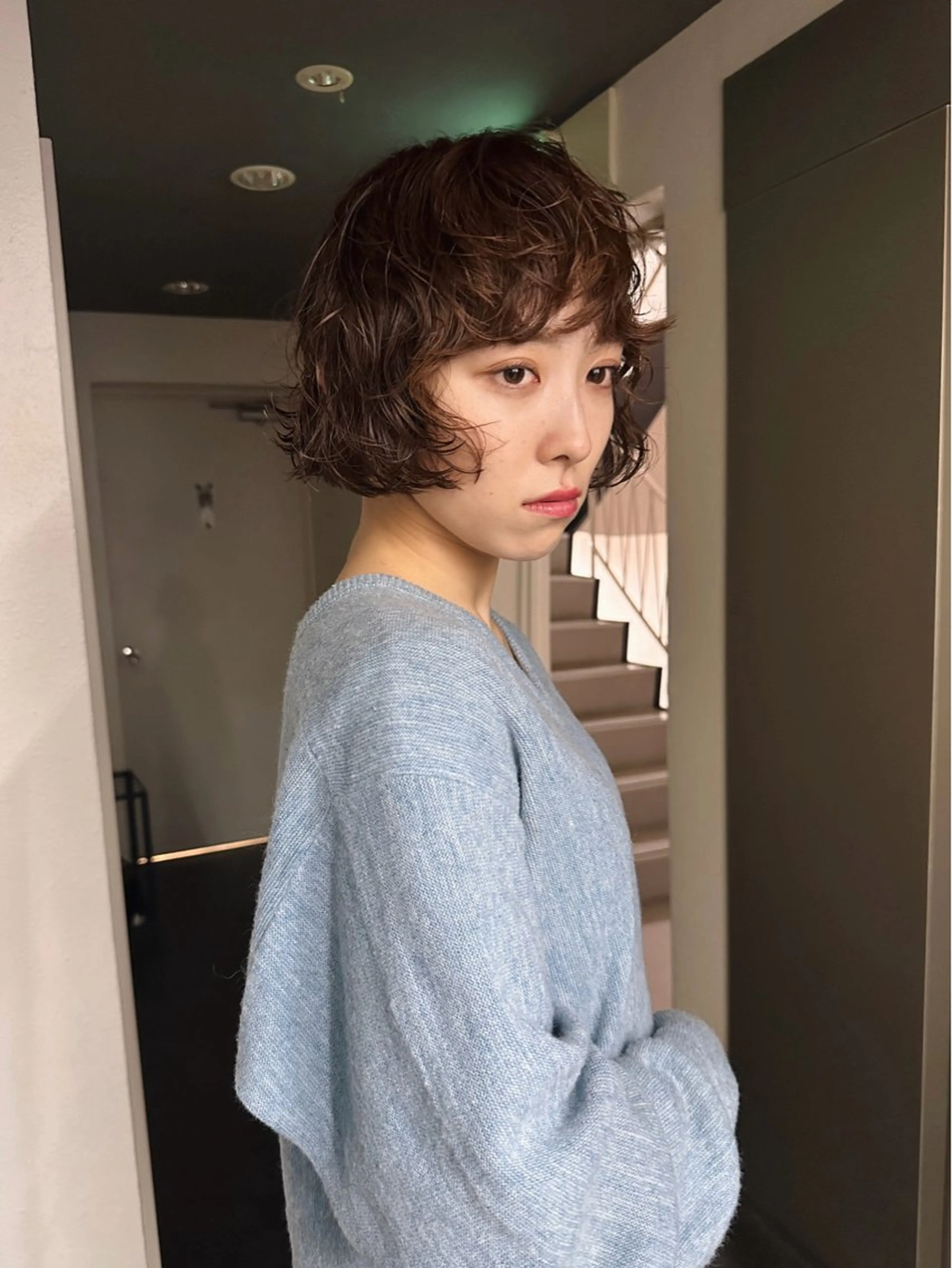 ショート カラー パーマ カット ヘアカラー パーマ ボブ/レイヤー/ケア パーマ/透明感カラーのヘアスタイル