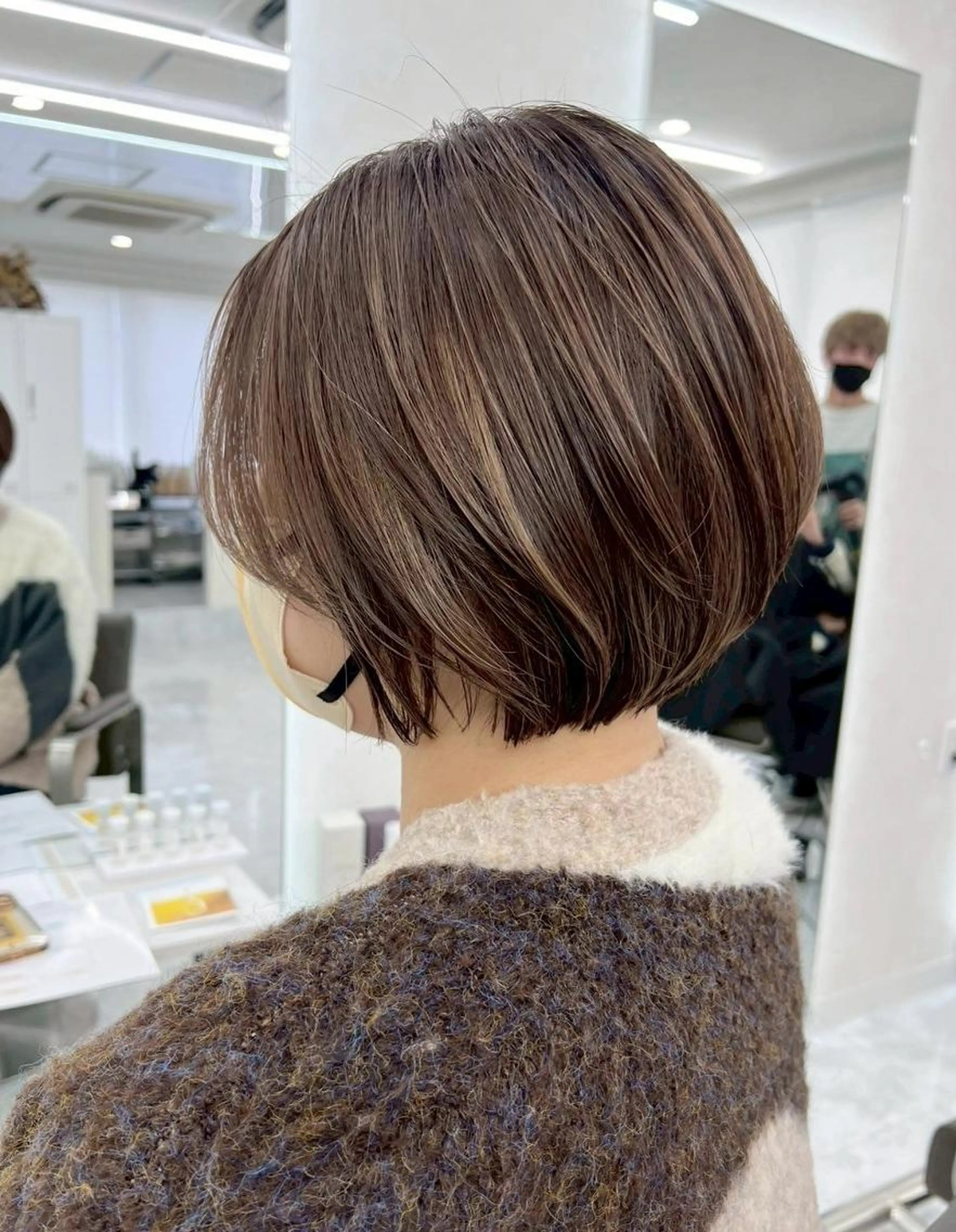 【白髪染め】全頭白髪ぼかしハイライト+全体カラー【江坂/白髪ぼかし】の写真
