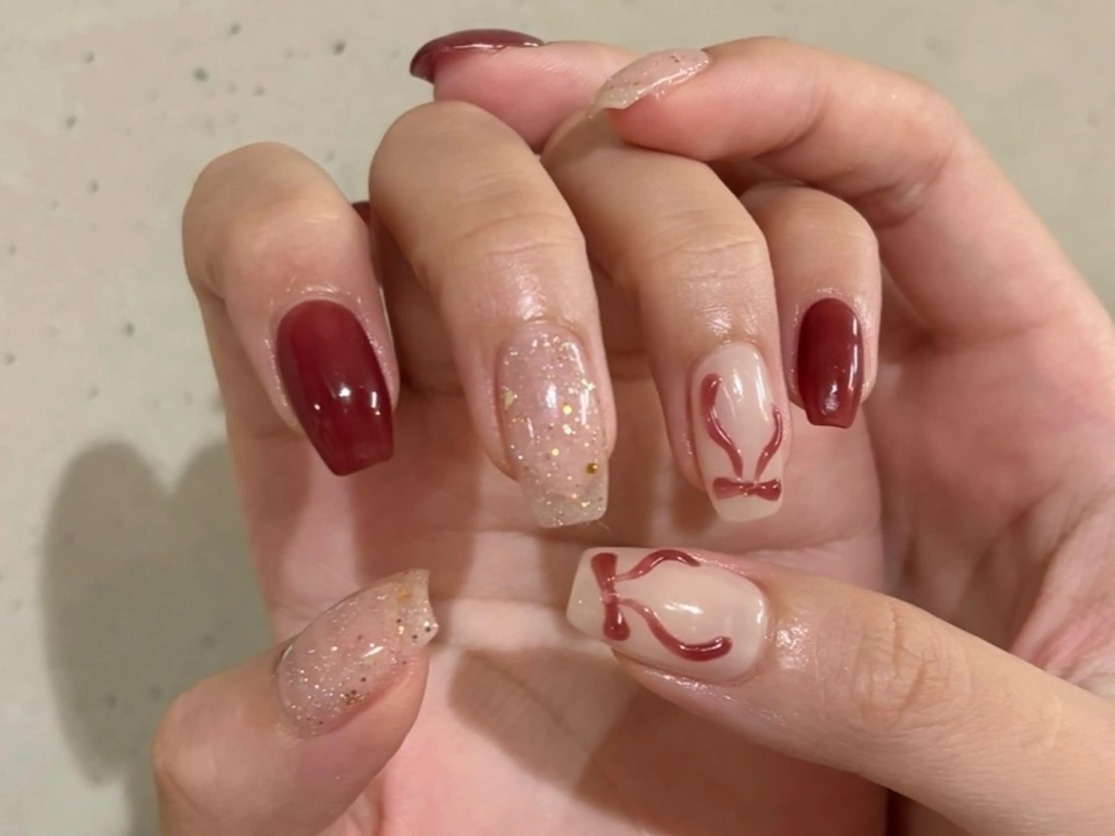 ネイル リボン emi 🧸のネイルデザイン