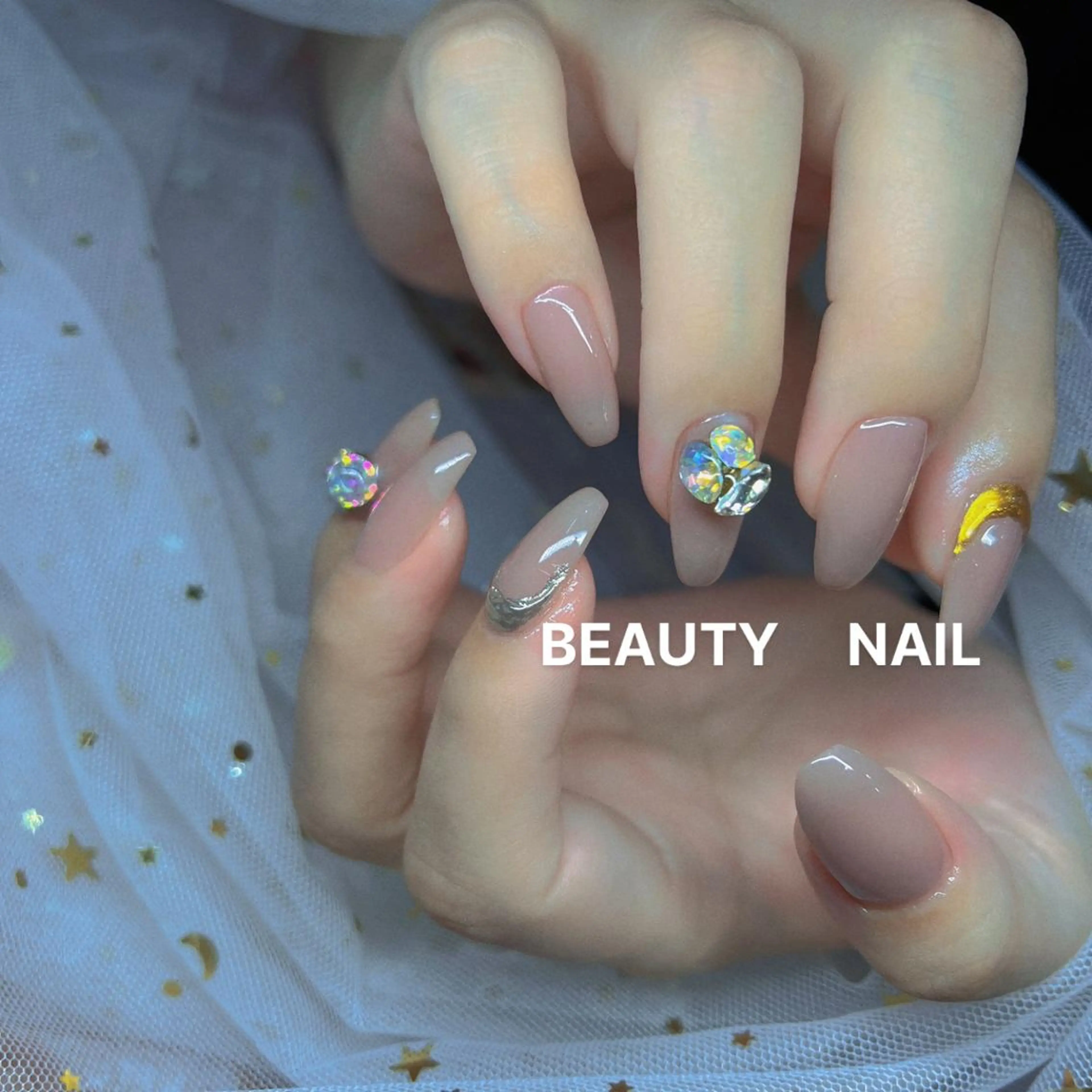 ネイル Moonstone Salon所属・Moonstone Salonのネイルデザイン