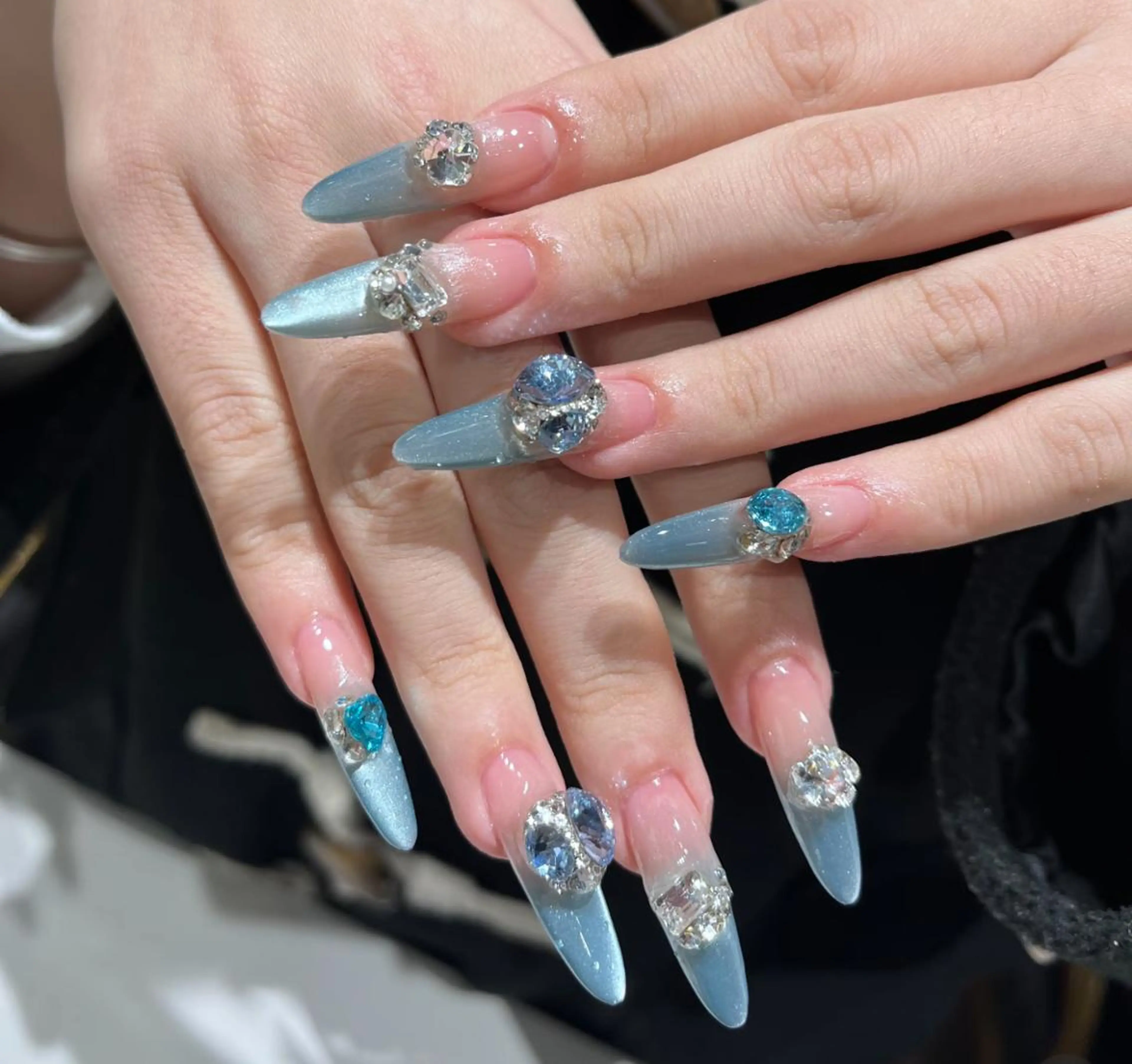 ネイル ハンドネイル 🎀 KiKi_nailのネイルデザイン