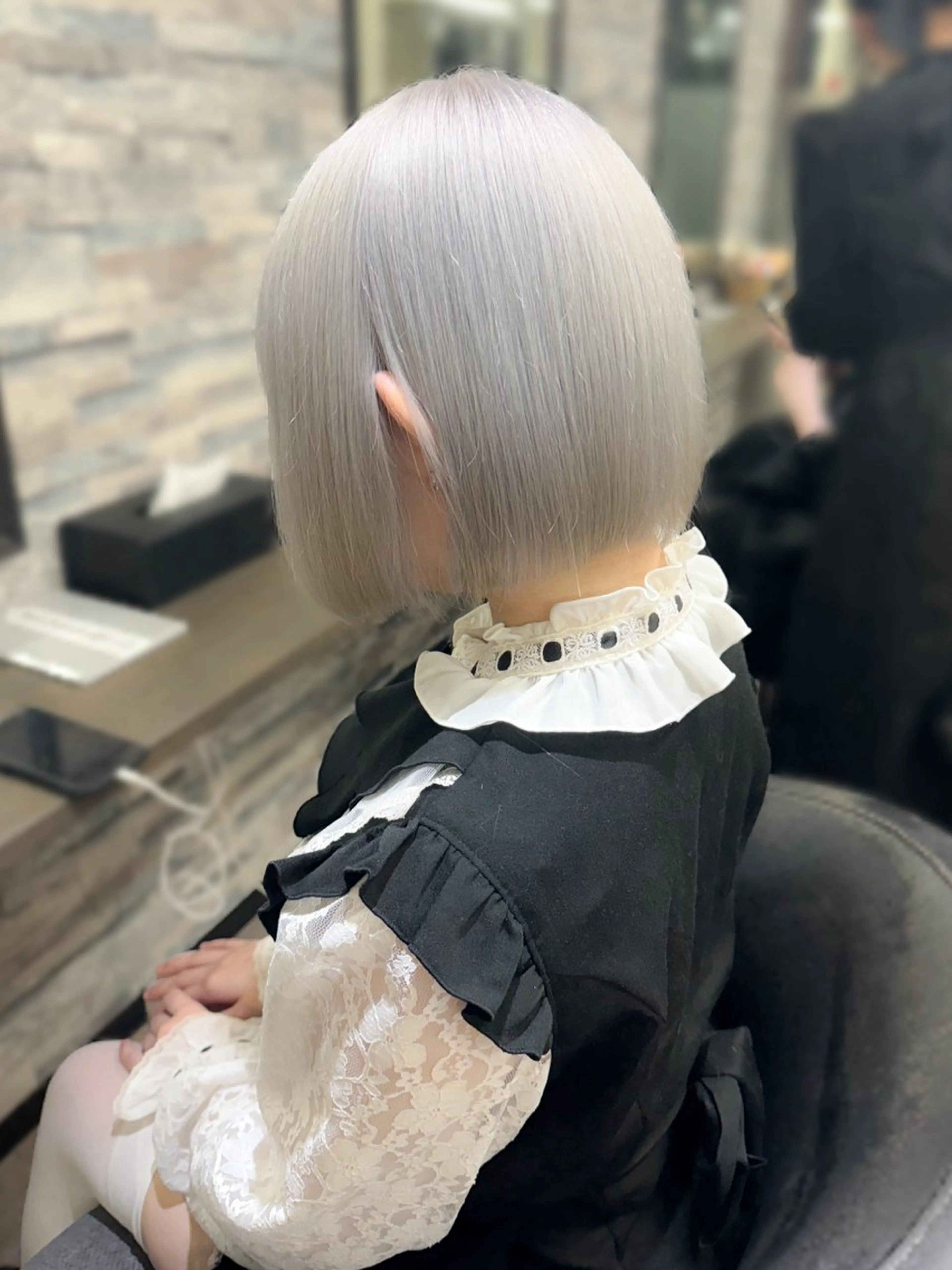 ミディアム カラー ブリーチエクステ 🎩カズキ🎩のヘアスタイル