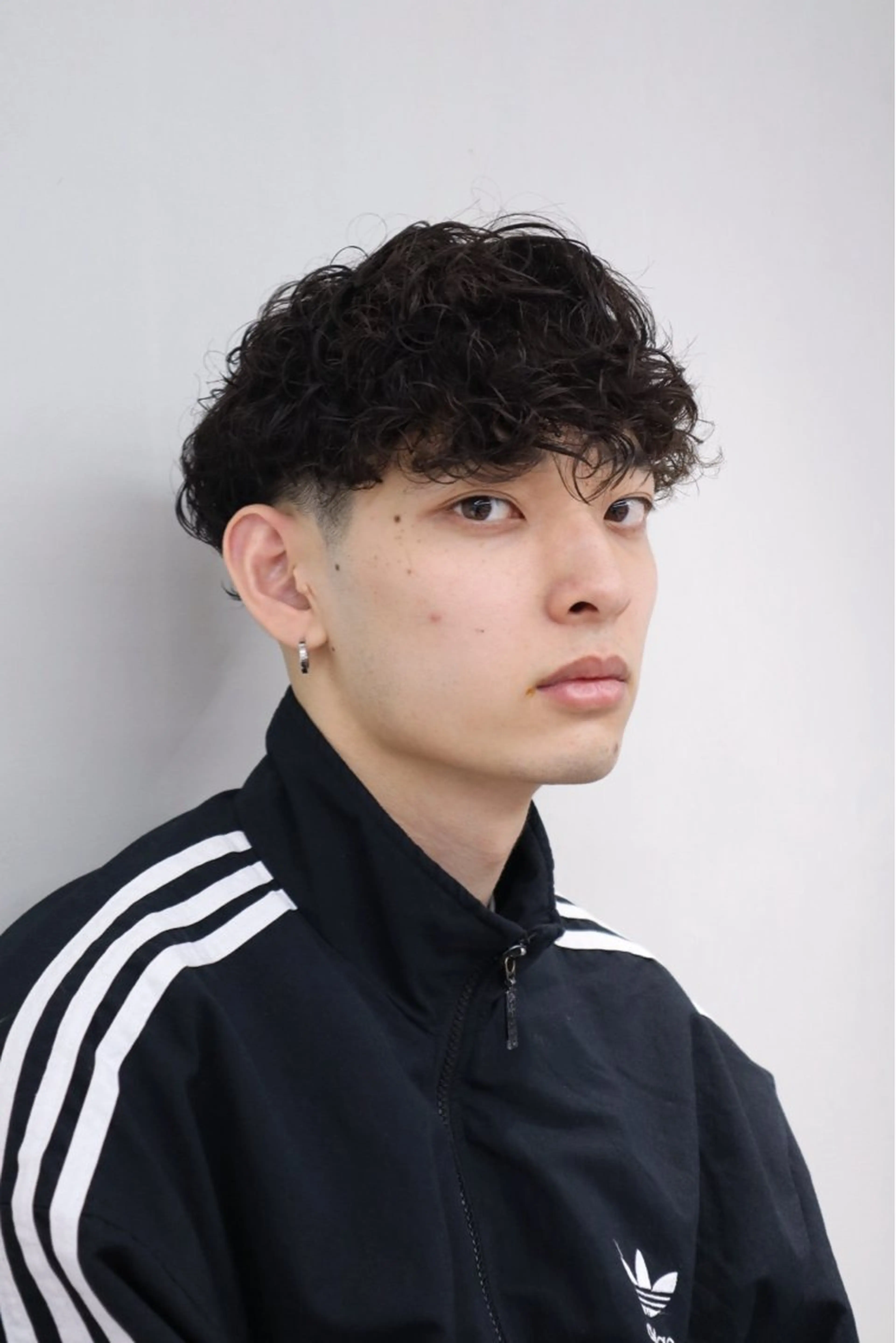 ショート パーマ メンズ カット パーマ トリートメント ヘアセット メンズ特化   西野 晴紀のヘアスタイル