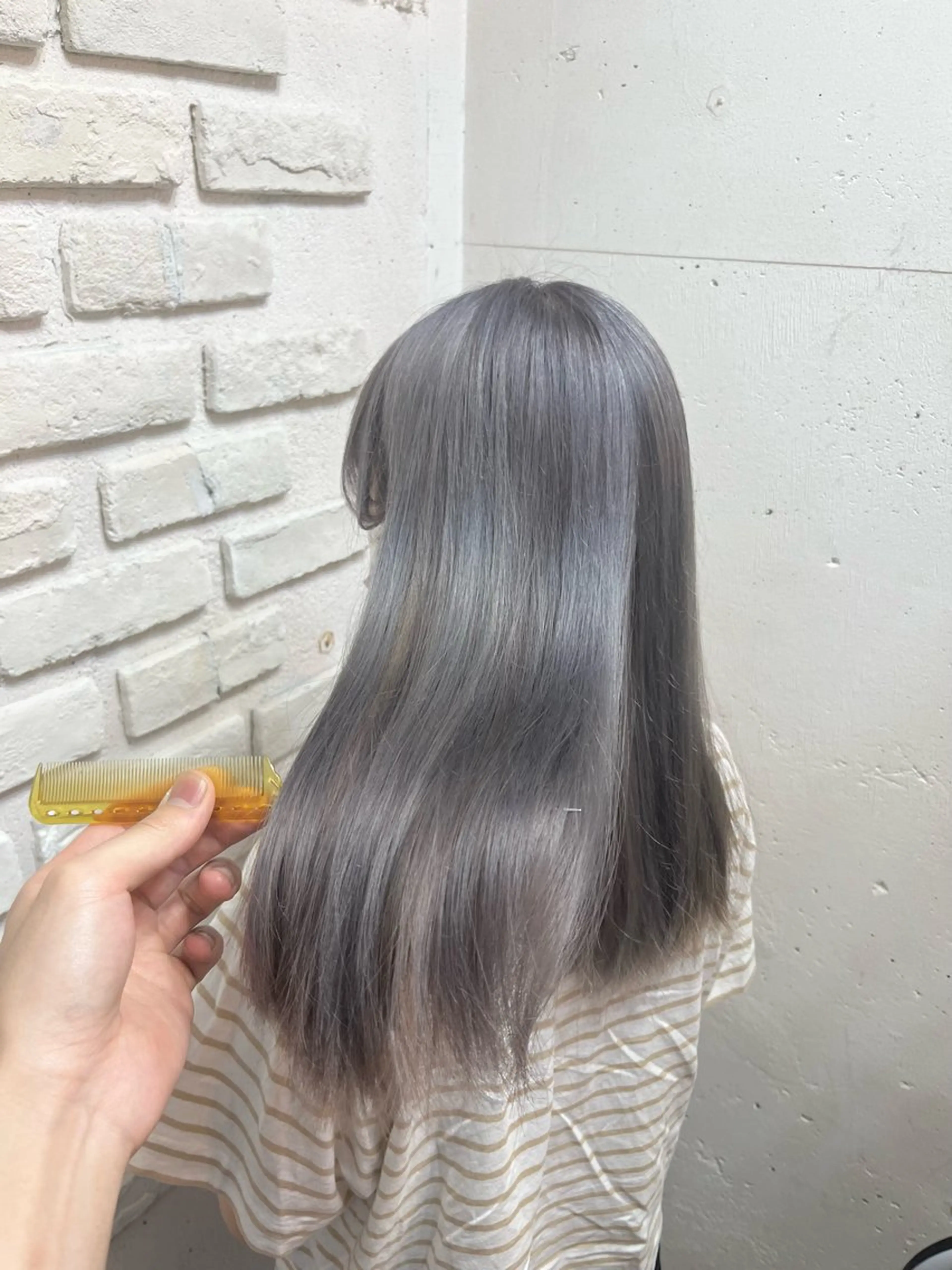 カット+ケアブリーチ×2+ケアカラー+超音波保湿トリートメントの写真