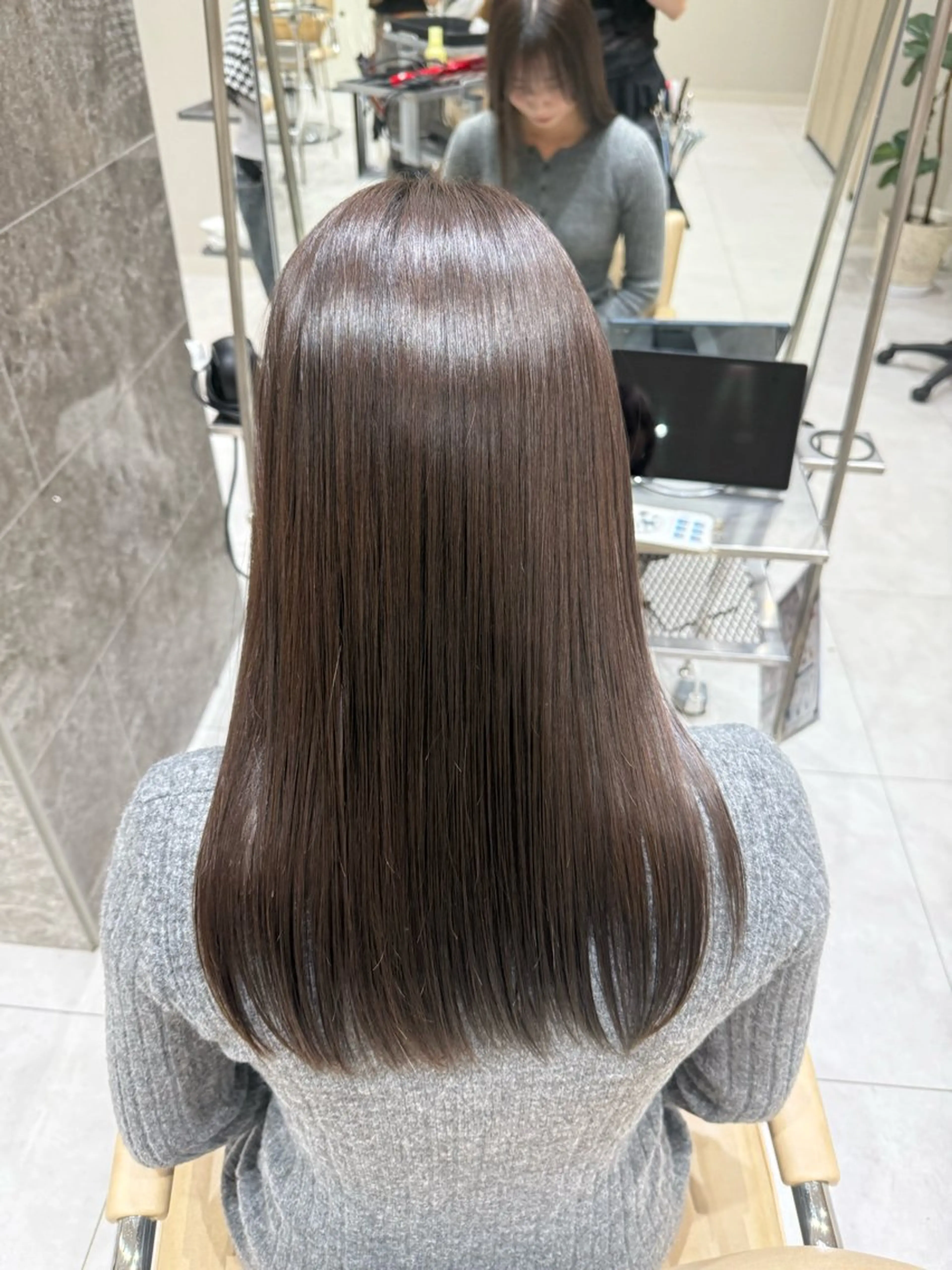 ロング カラー ヘアカラー 韓国レイヤー｜ 透明感カラー｜ココナのヘアスタイル