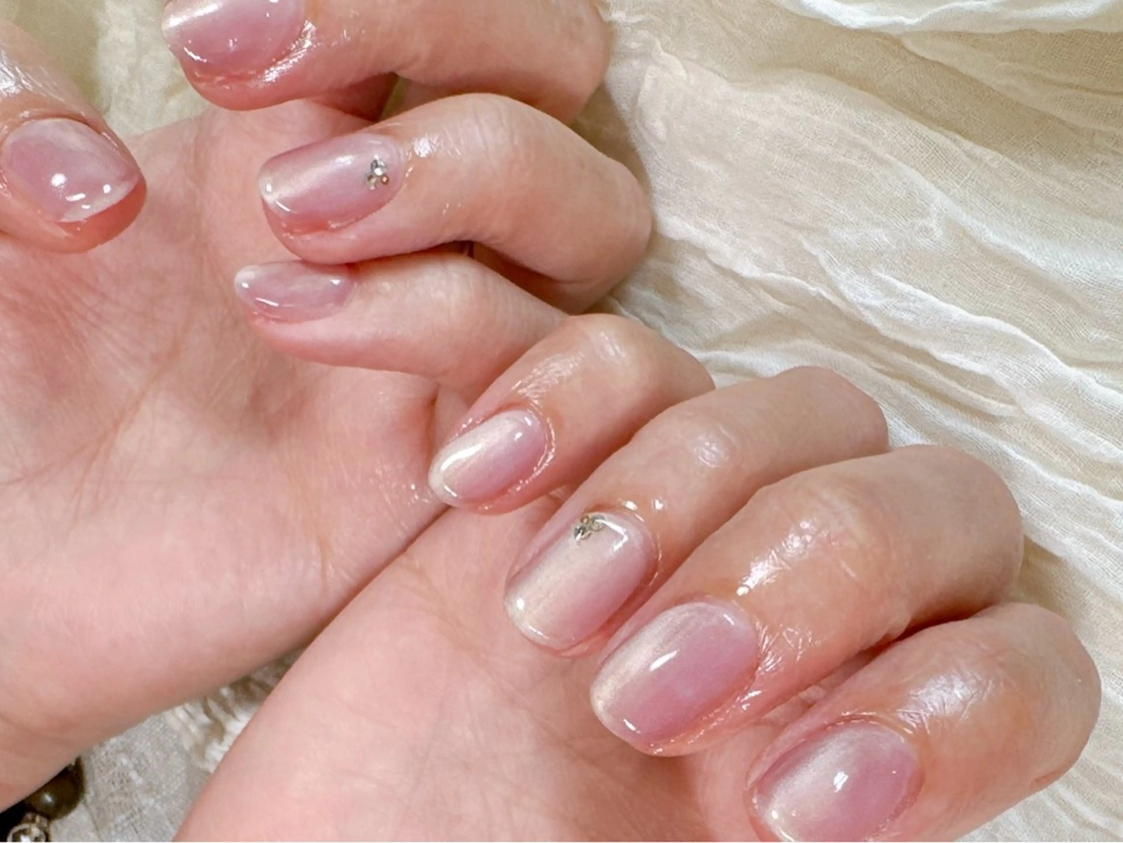 【ハンドオフありの方】❣️流行りのマグネットorフラッシュネイル¥7,500⇒⇨¥5,000🌈の写真