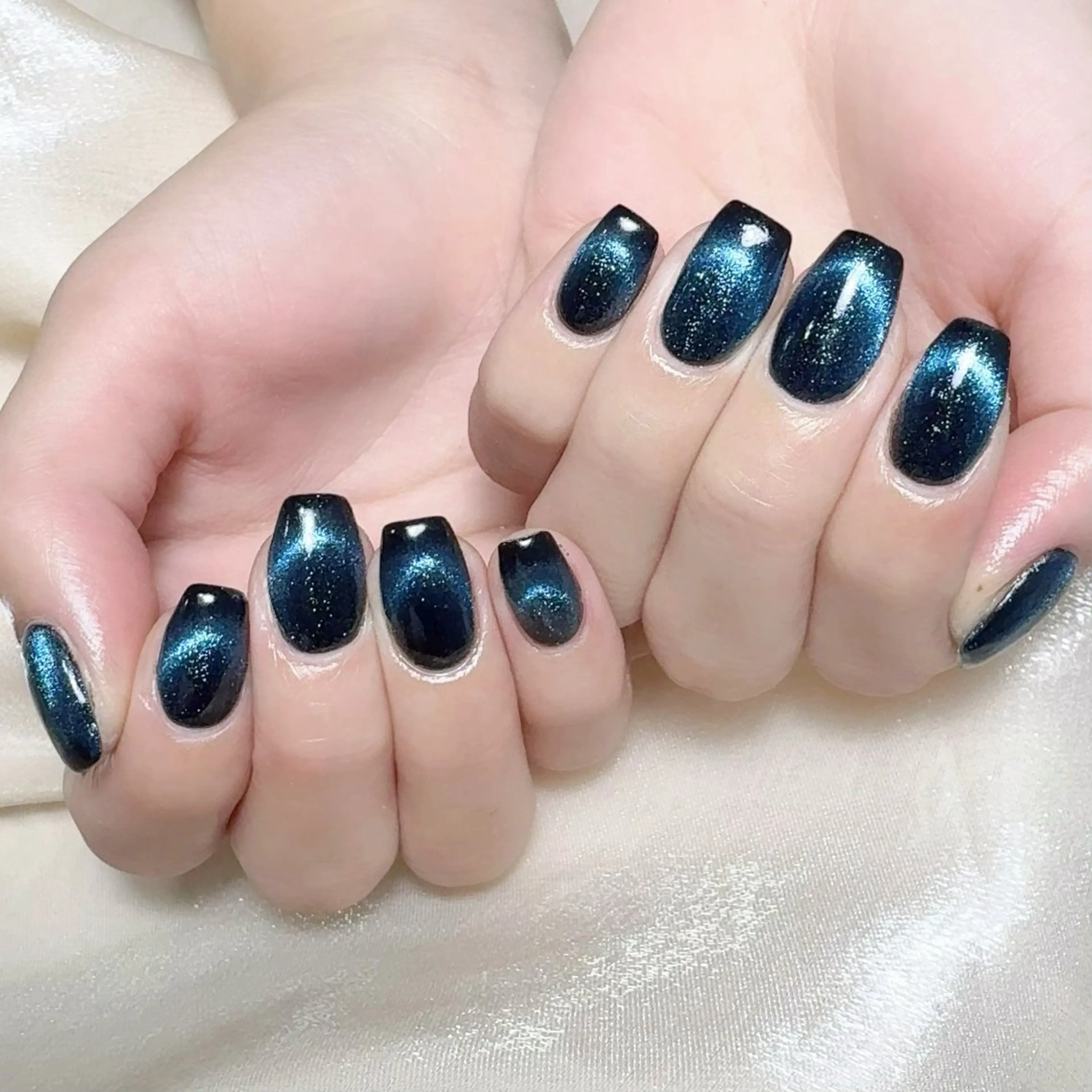 ネイル フレンチネイル マグネットネイル マグネットフレンチ ハンドネイル NAILサロン 木にいるのネイルデザイン