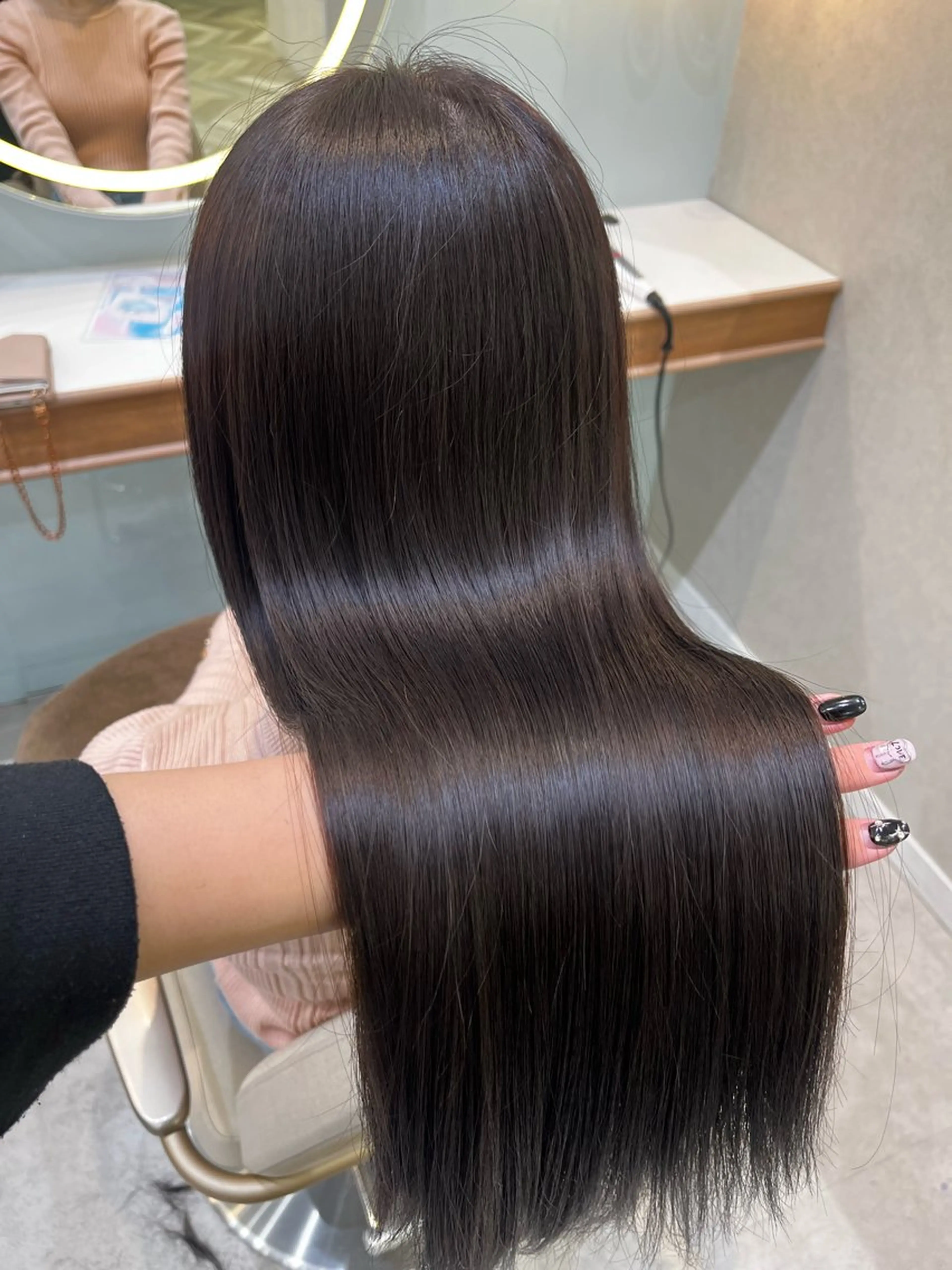 ロング 𝑴𝑰𝑯𝑶 ／ワンホンヘアのヘアスタイル