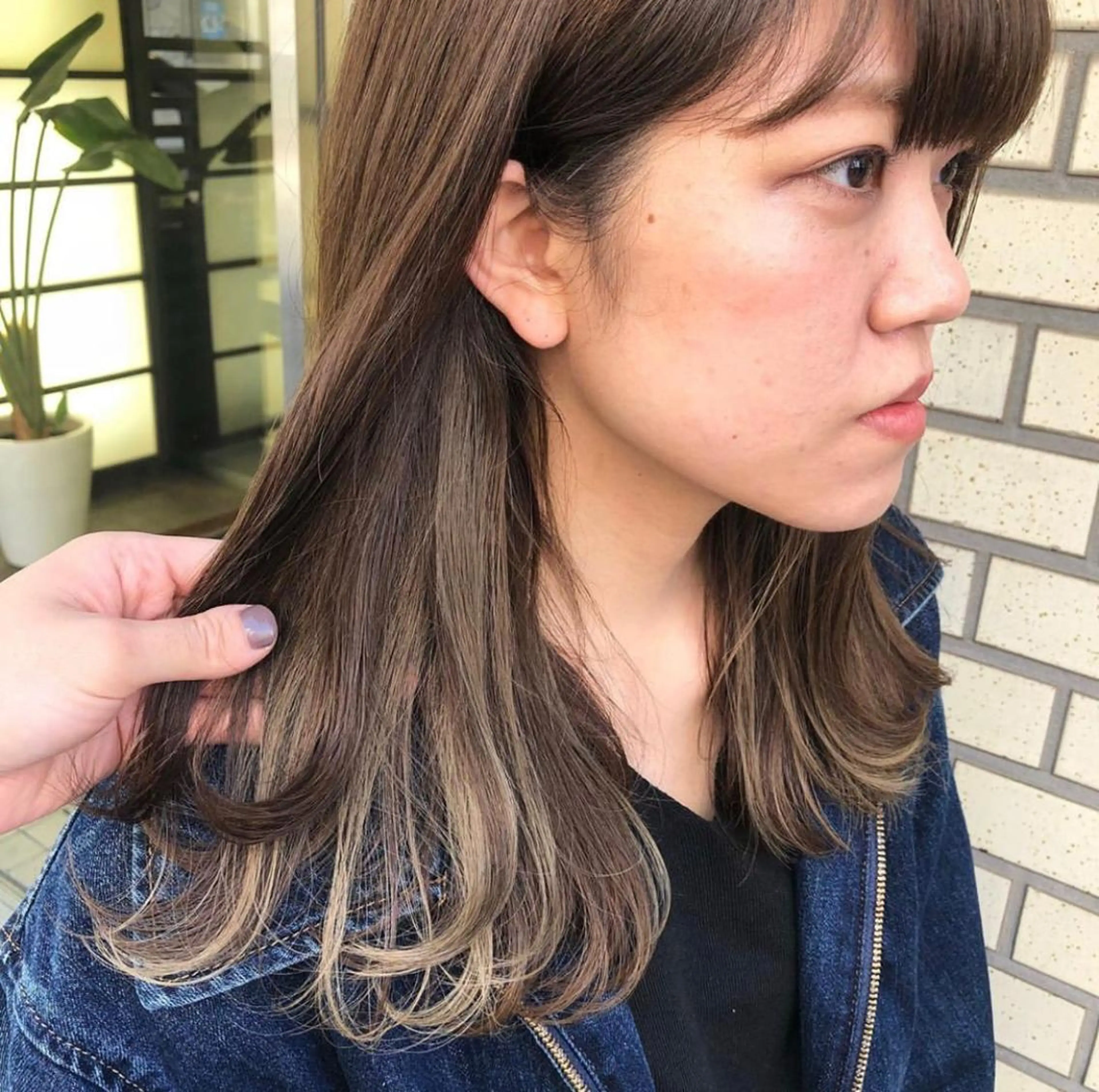 ミディアム カット ヘアカラー トリートメント 韓国風デザイン 💐MIZUKI💐のヘアスタイル