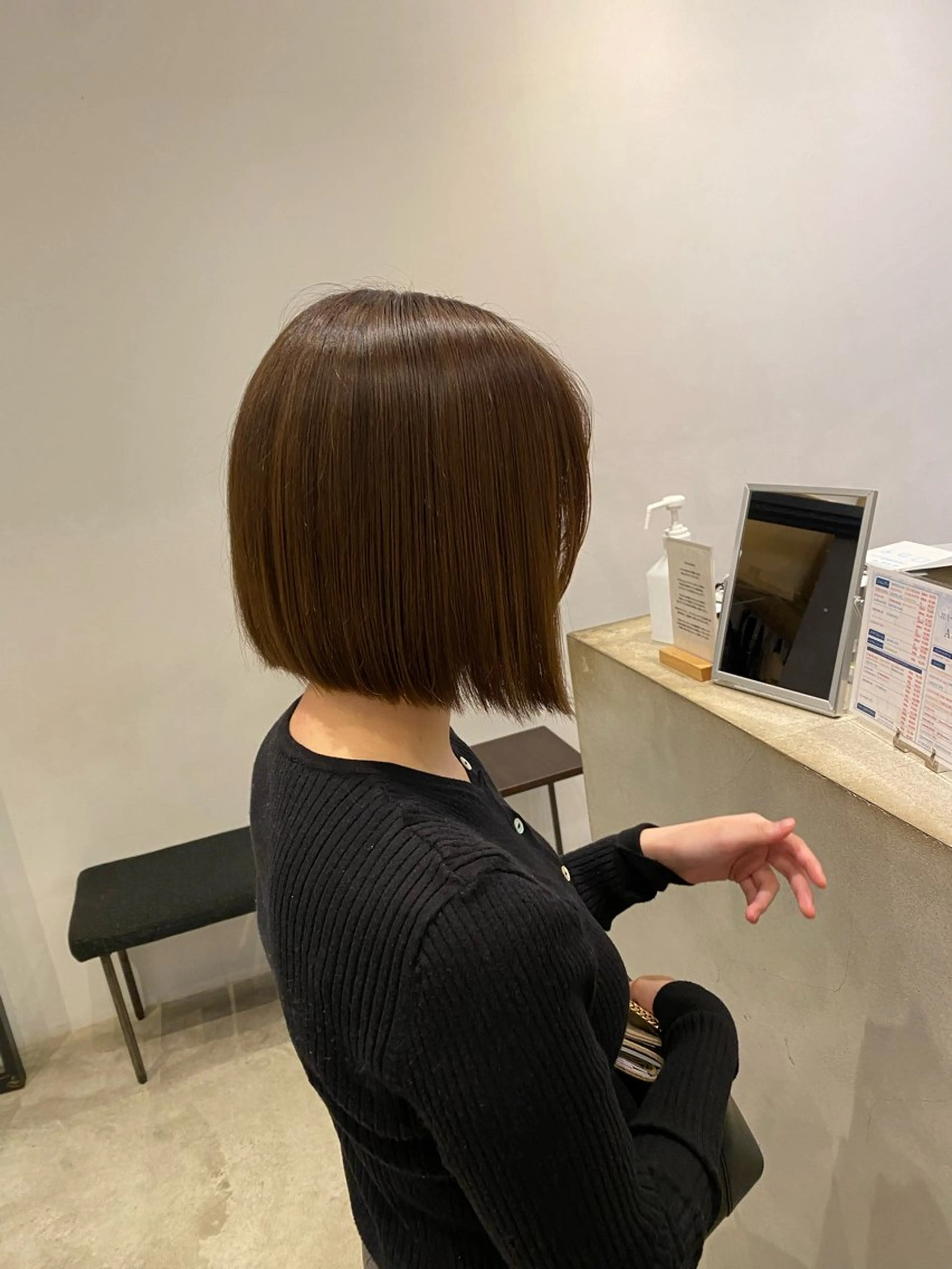 ミディアム アッシュ ピンクブラウン Belle銀座並木通り店所属・井手草一朗 BelleGINZAのヘアスタイル