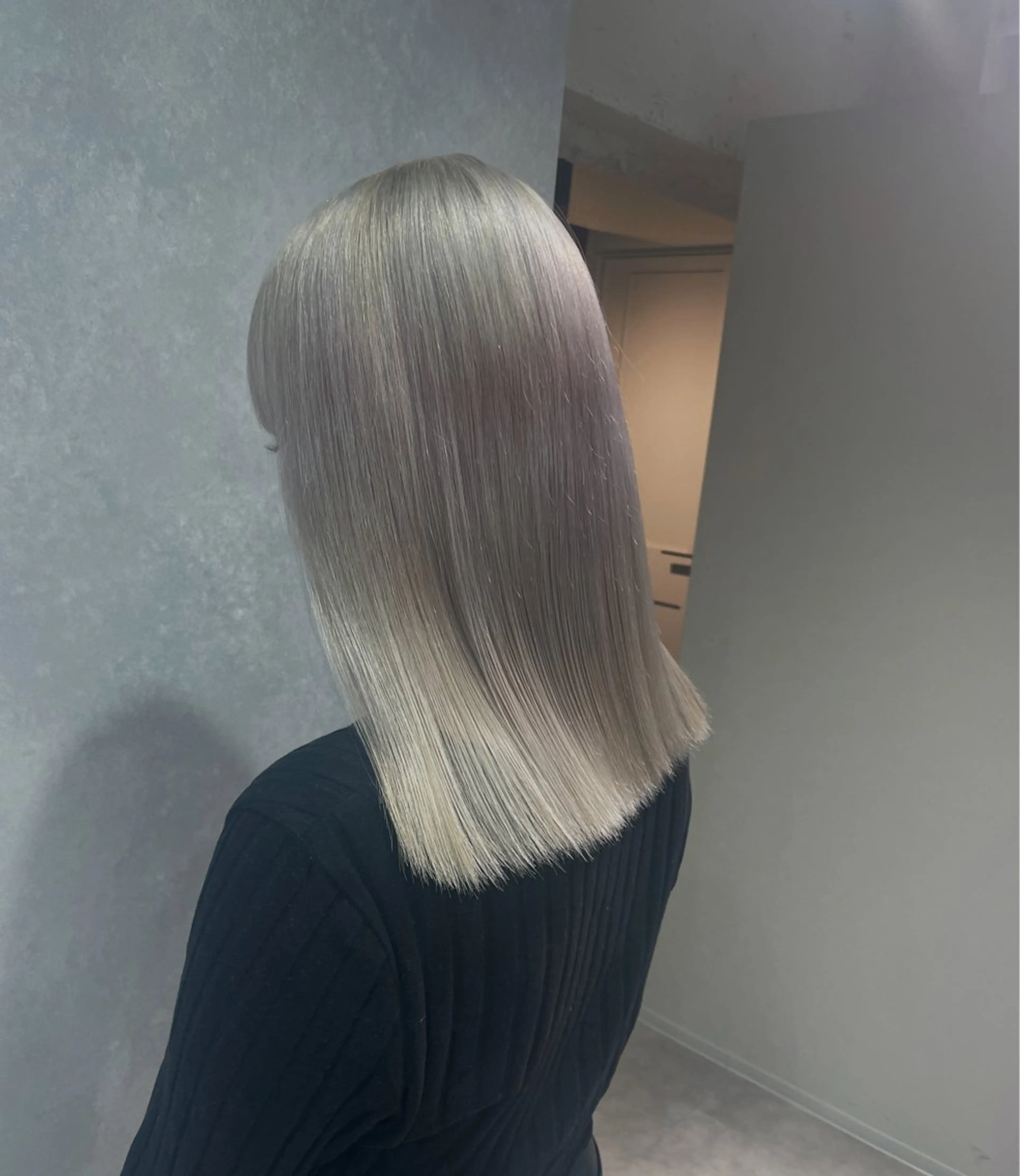 セミロング カラー ヘアカラー トリートメント 🫧 栄ハイトーン Yasuyo🫧のヘアスタイル