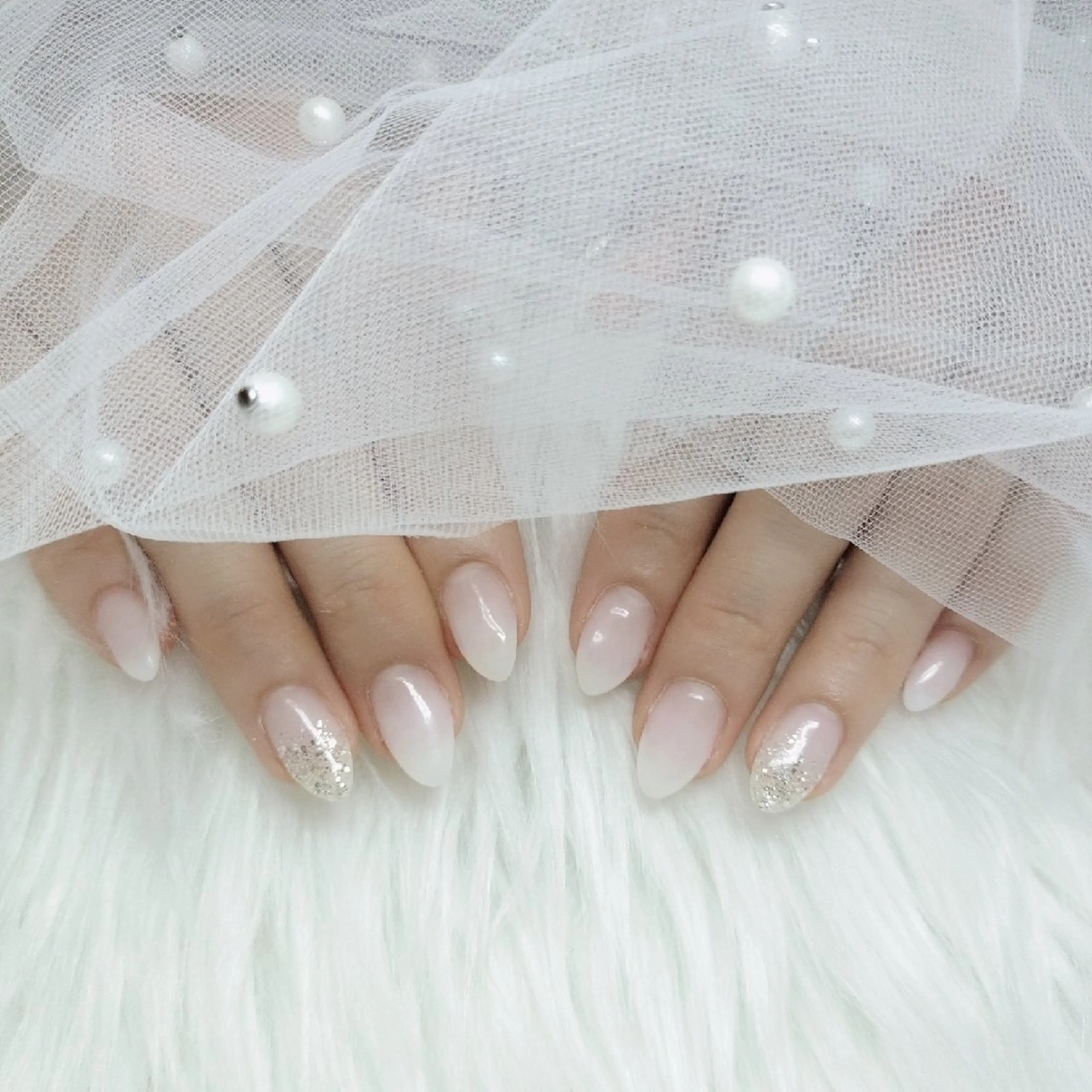ネイル グラデーション キラキラネイル Nailsalon　Mahalo所属・Nailsalon Mahaloのネイルデザイン