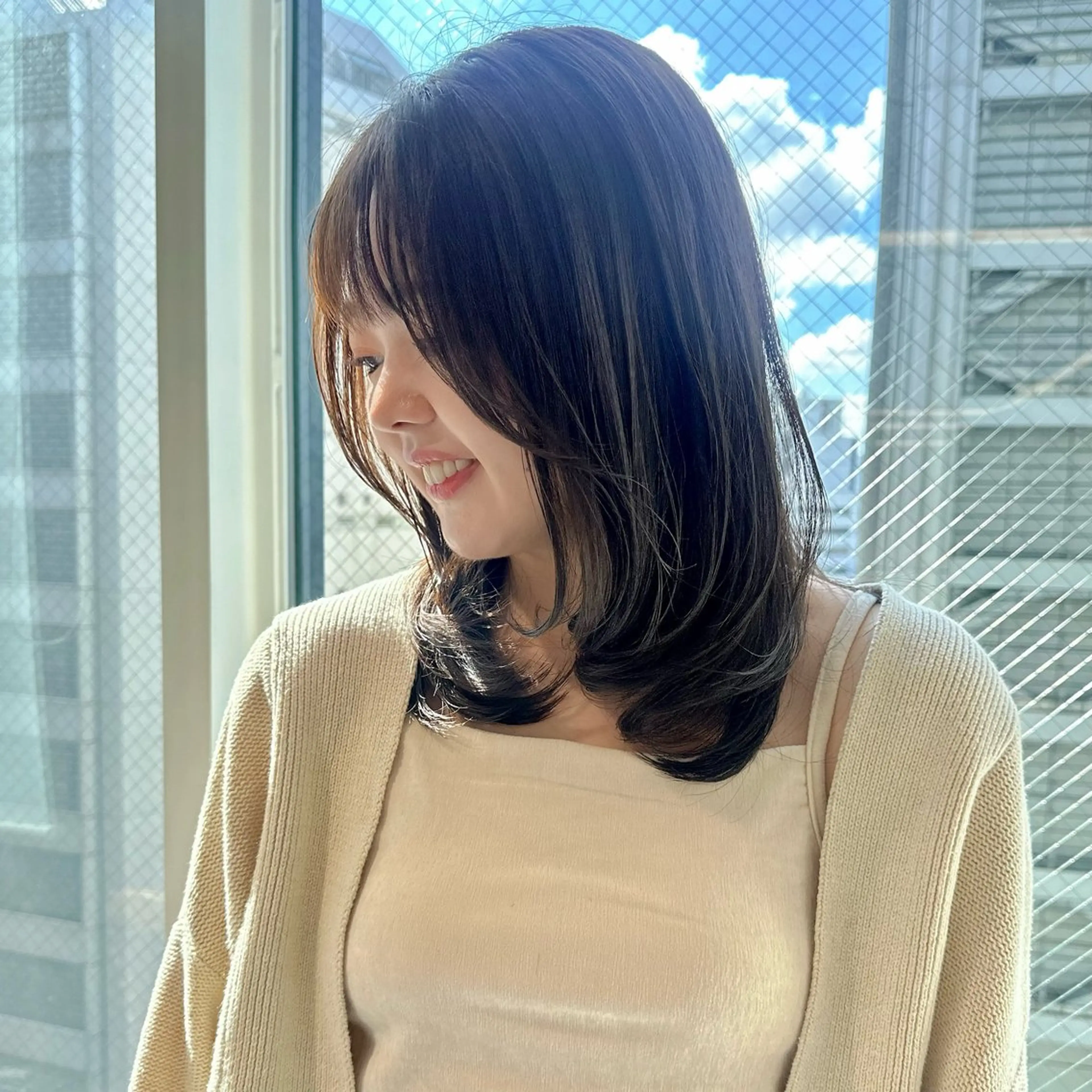 ミディアム カラー カット ヘアカラー トリートメント ブリーチなし/レイヤ ー特化🌈Tommyのヘアスタイル