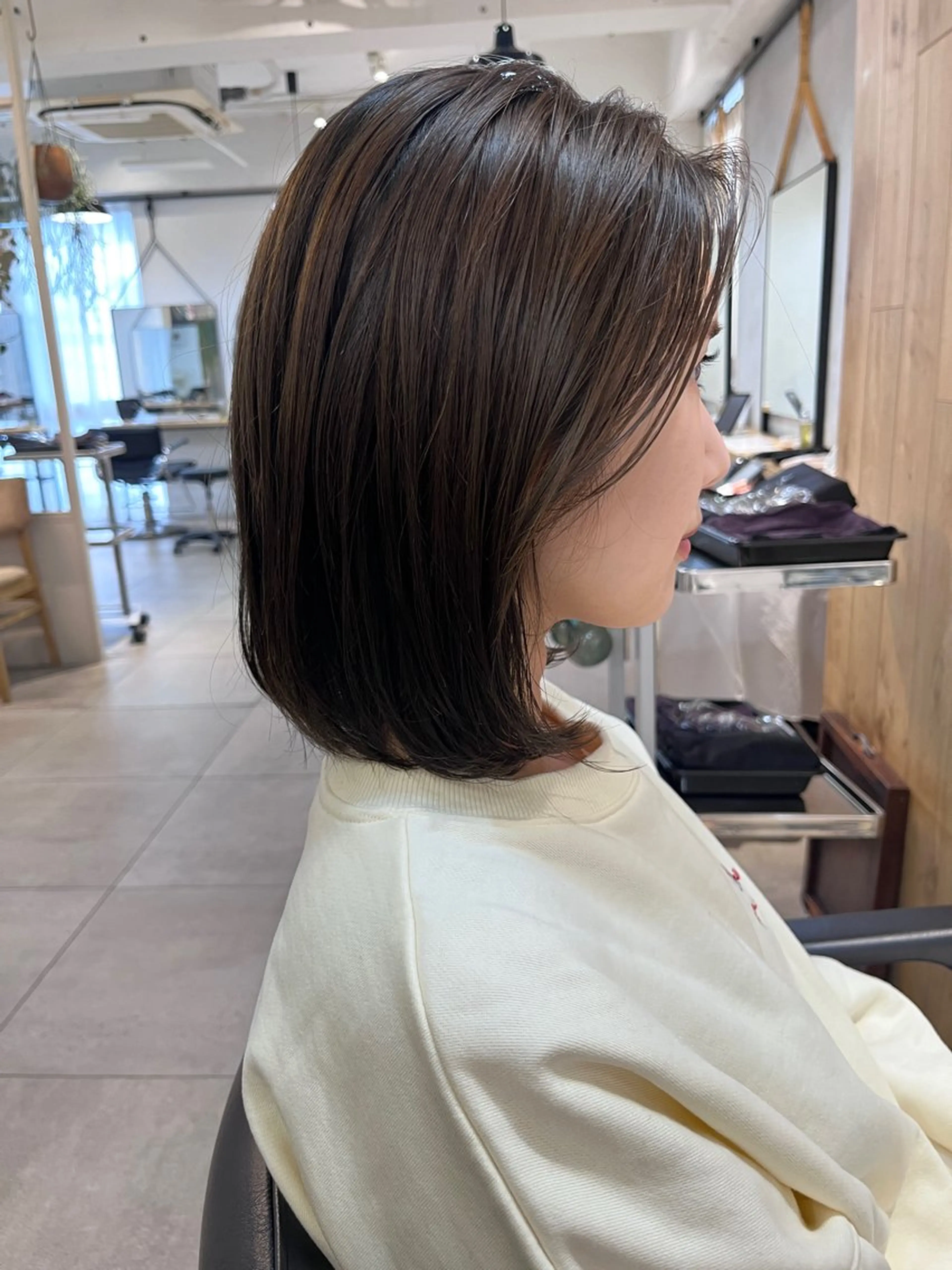 ミディアム カラー カット ヘアカラー トリートメント スッと馴染むヘア /ヨシダトモキのヘアスタイル