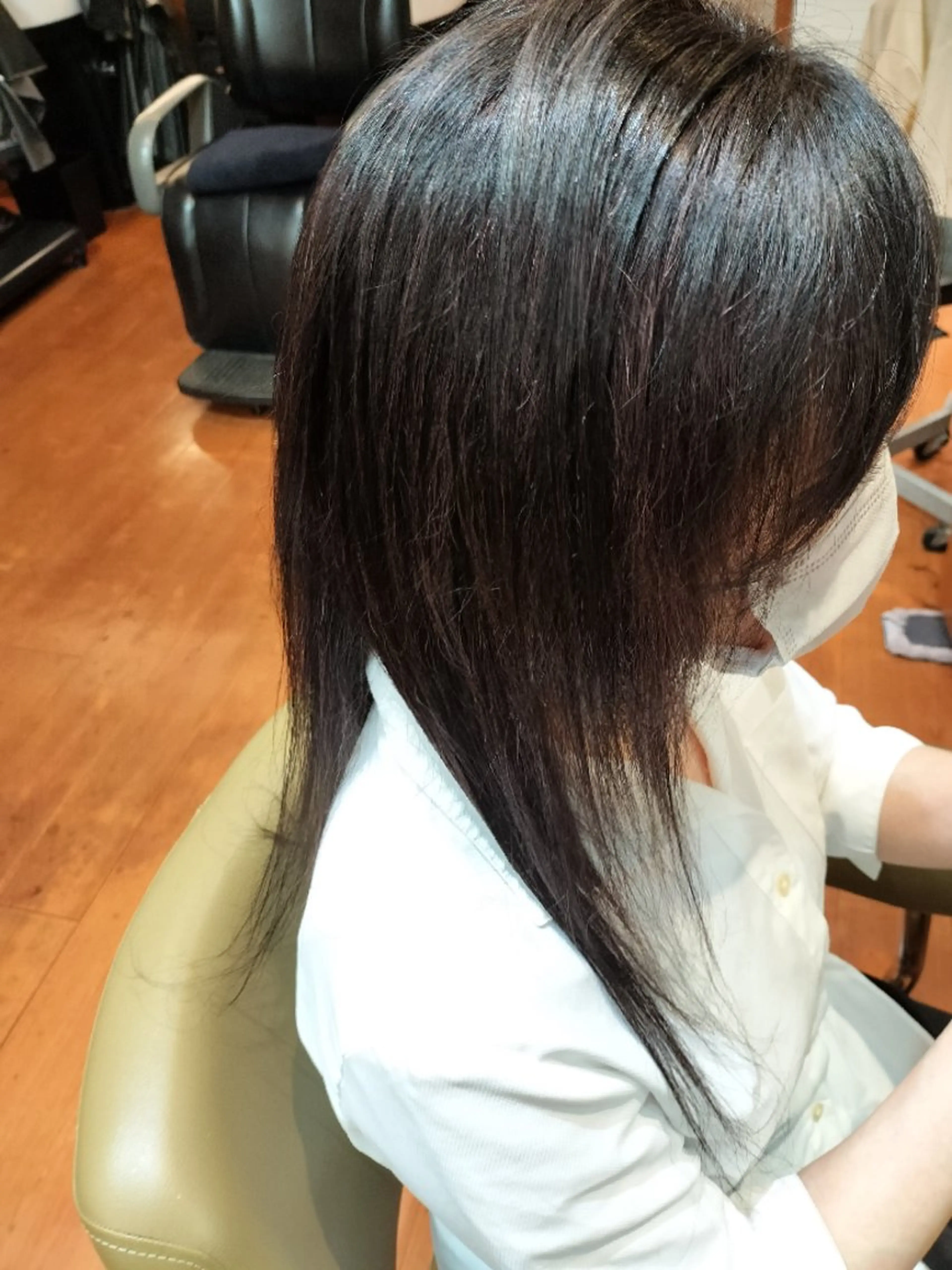 セミロング 太田 香織のヘアスタイル
