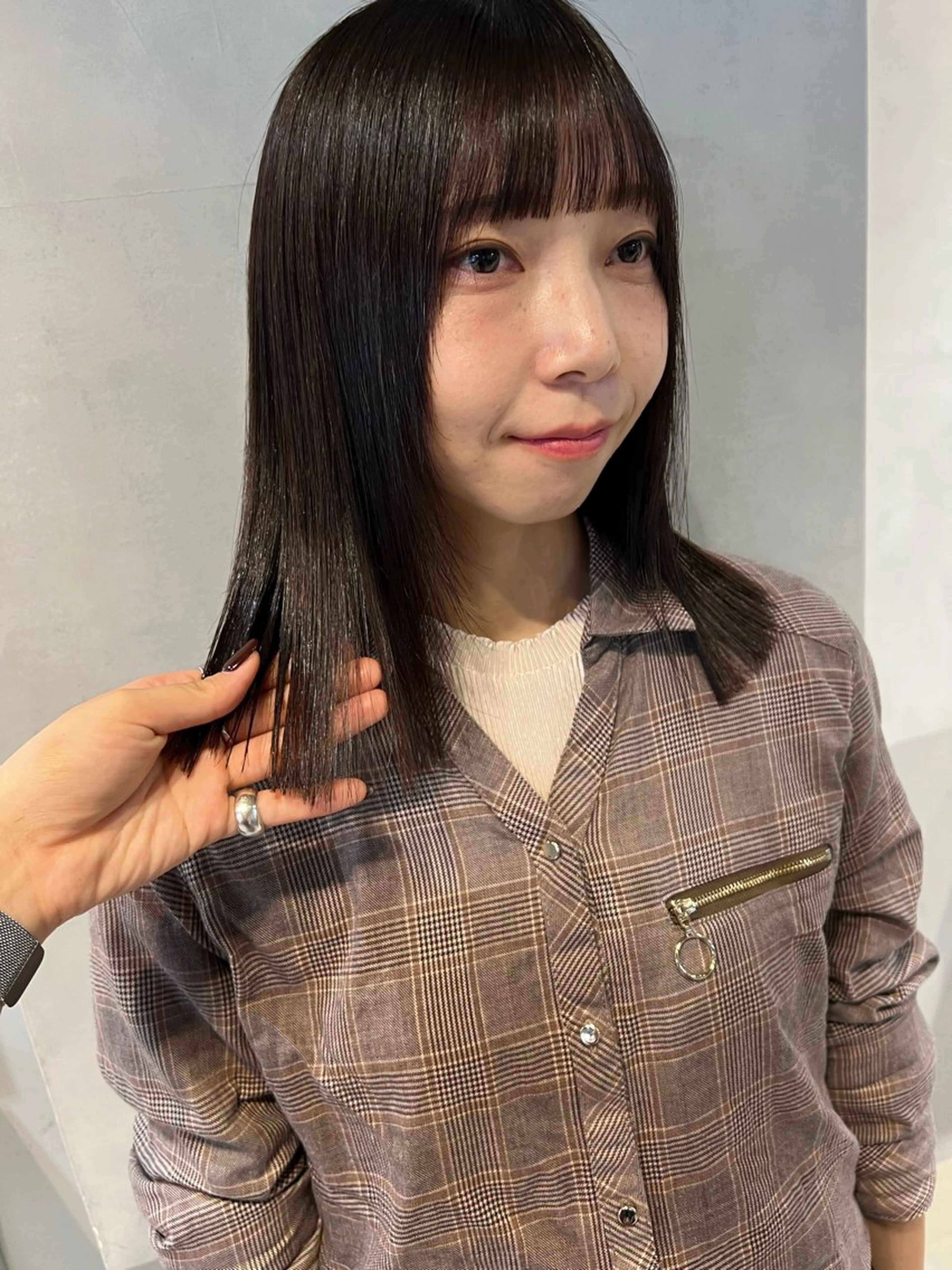 ミディアム カラー 高畑 恵莉 👒 暖色 / 艶髪 🧺のヘアスタイル
