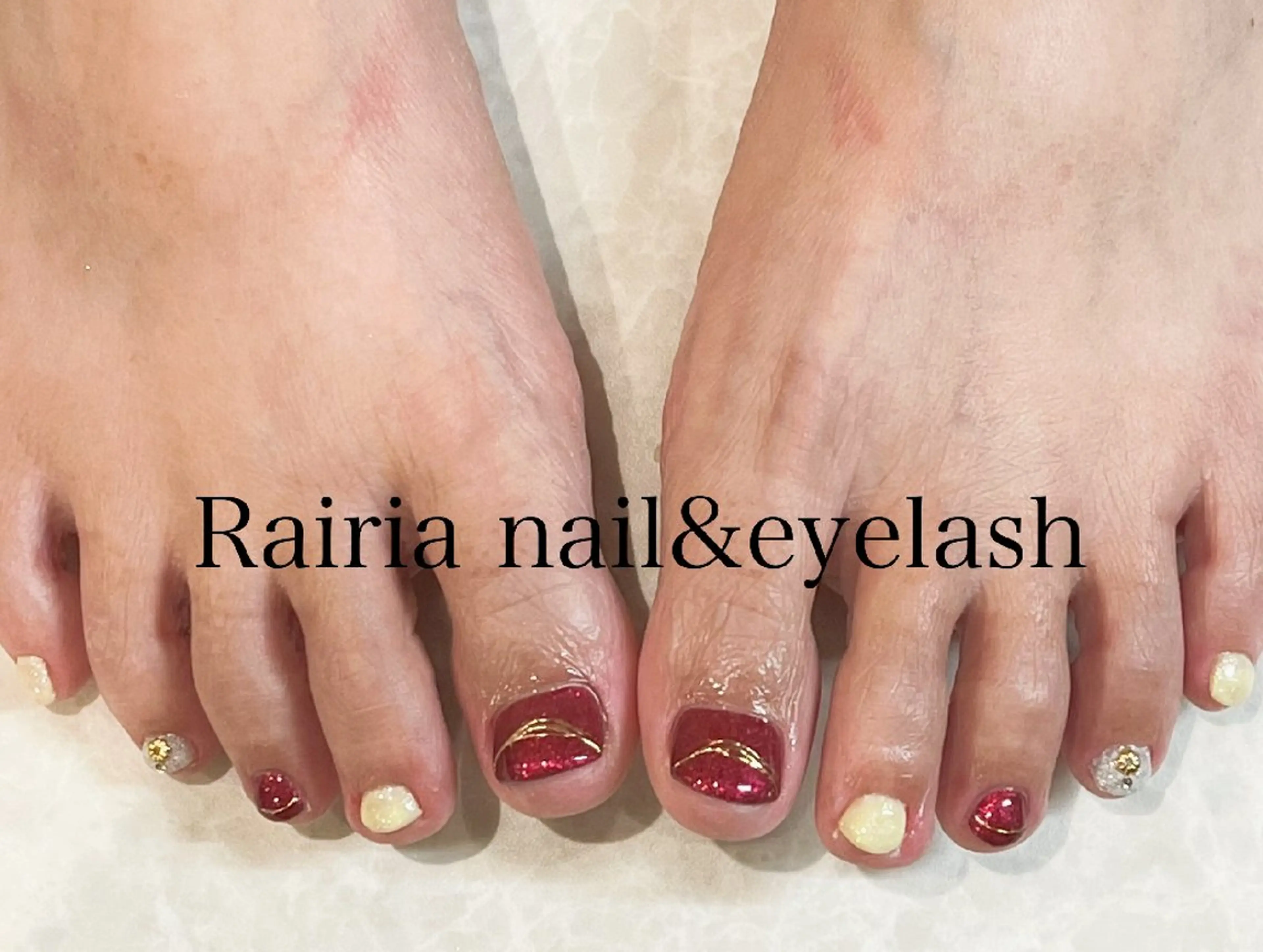 ネイル アートネイル フットネイル ジェルネイル ニュアンスネイル パラジェル Rairianail 小手指店のネイルデザイン